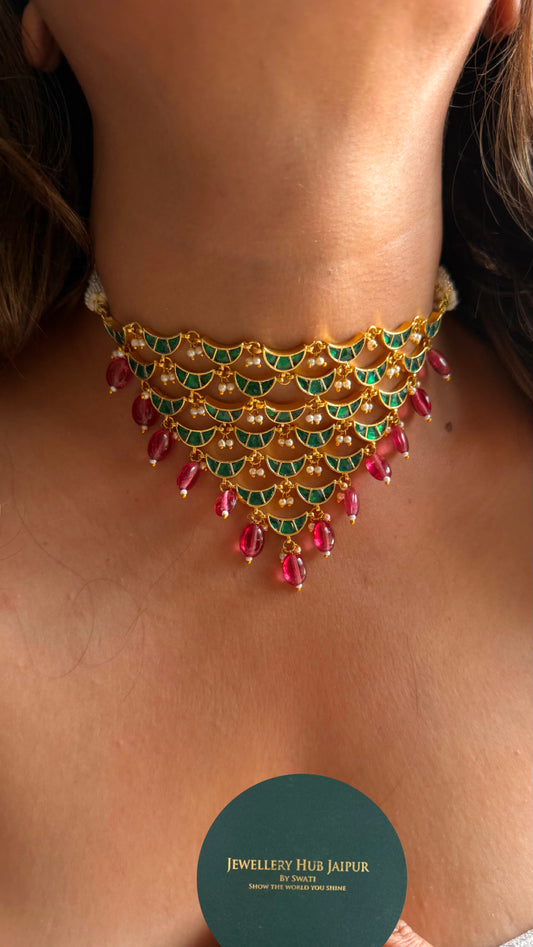 Design emerald half moon with Rani pink  drops choker Necklace