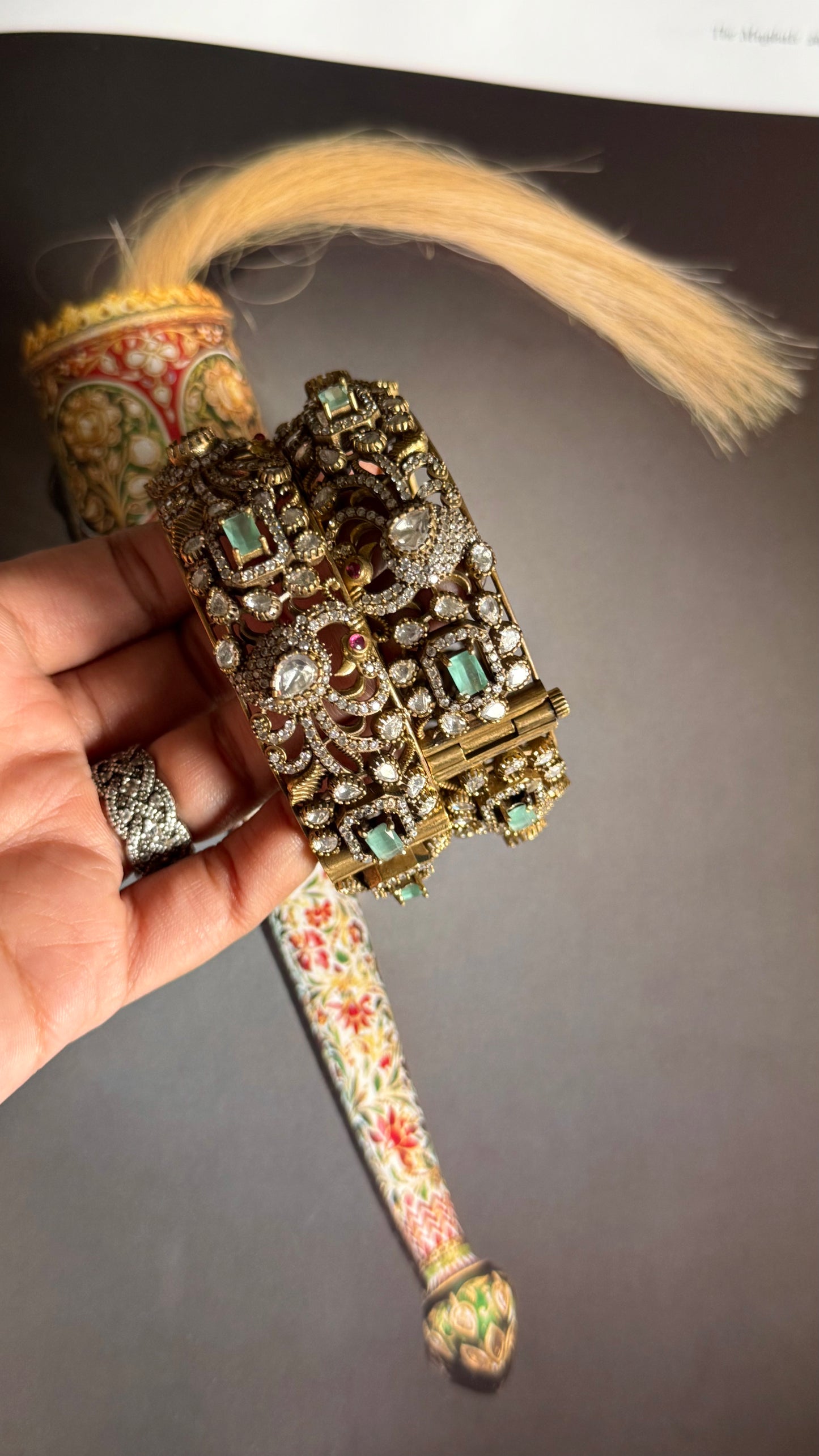 Mint Victorian moissanite openable bangle
