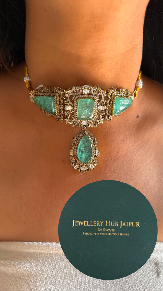 mint doublet victorian choker