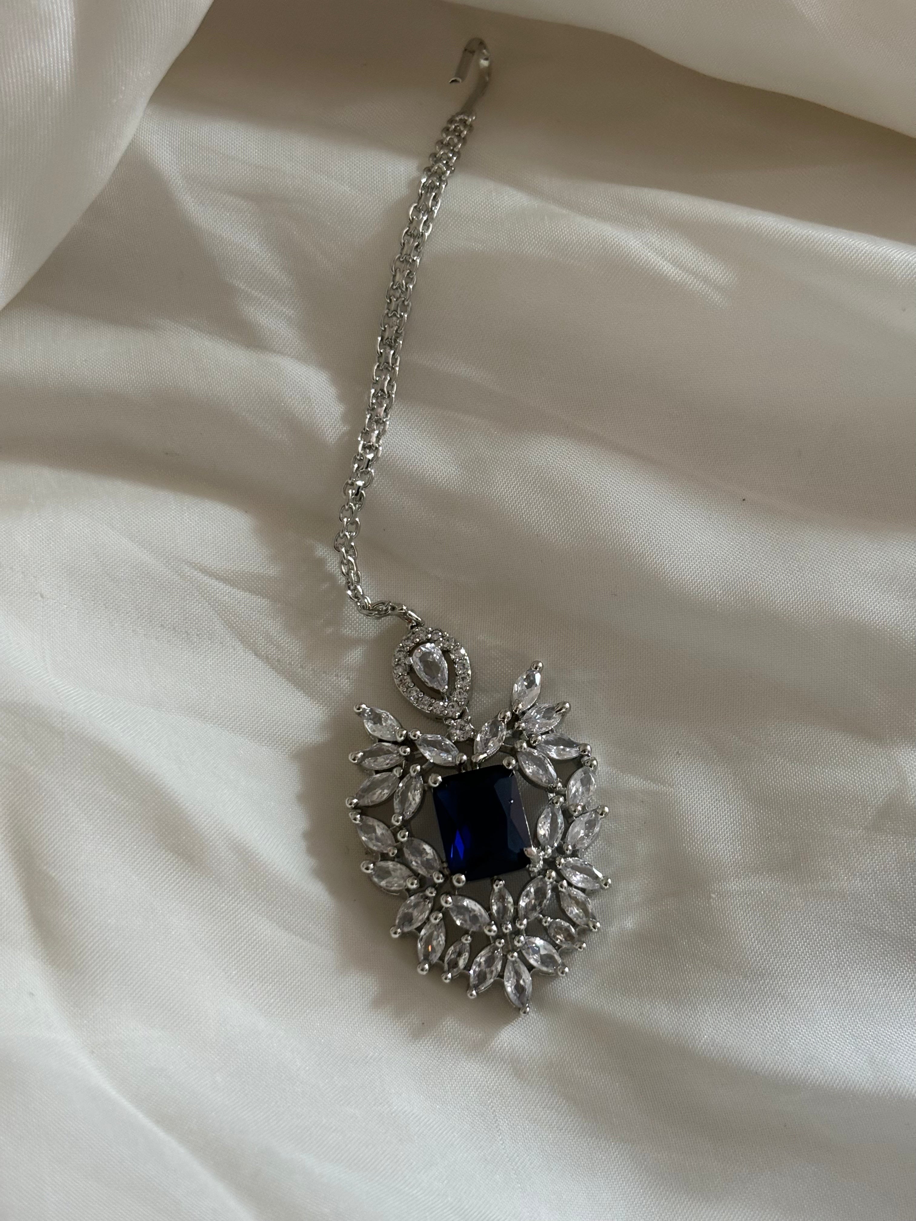 Sapphire diamond maangtika