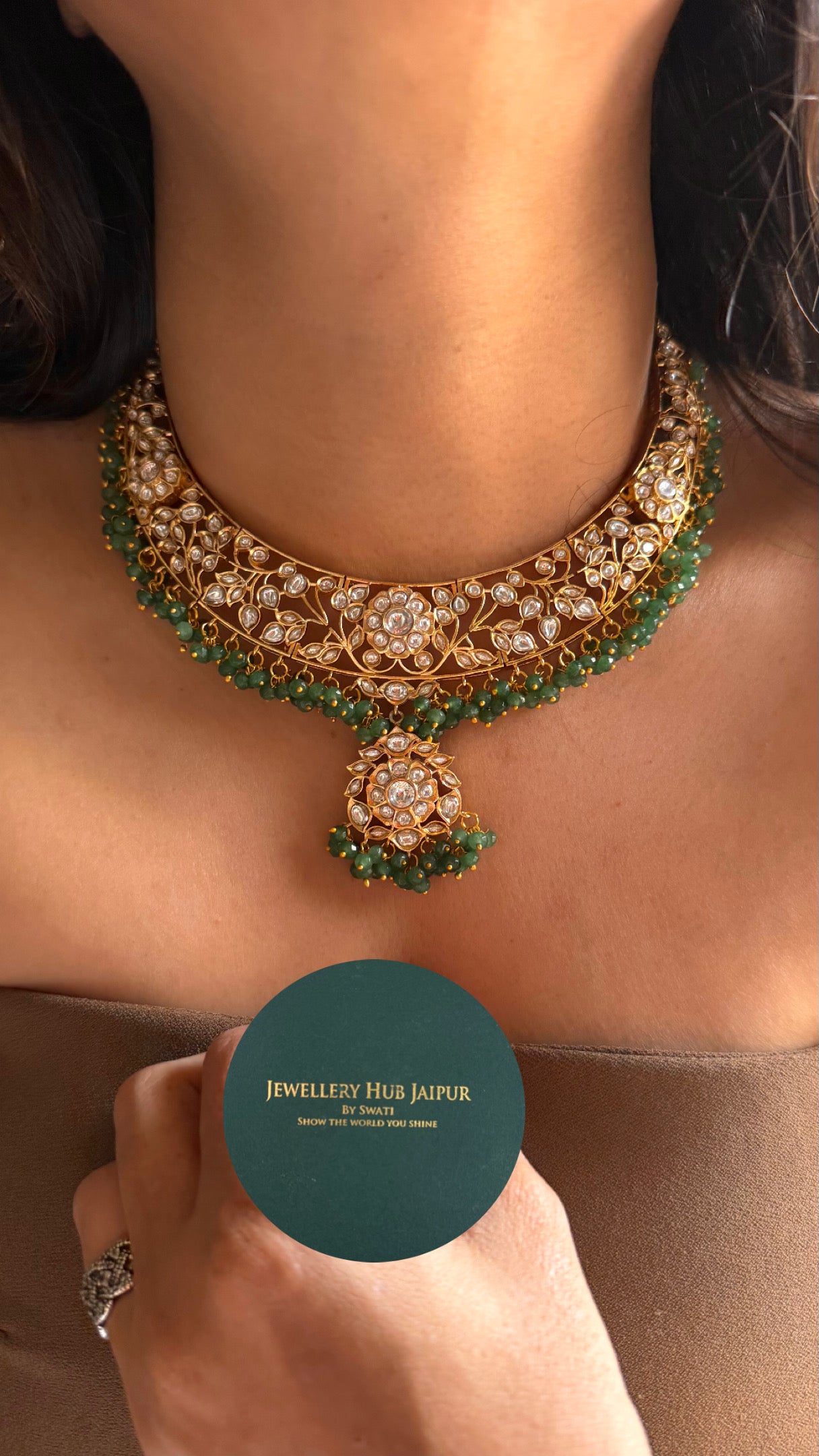 Heritage floral with emerald drops collar Necklace