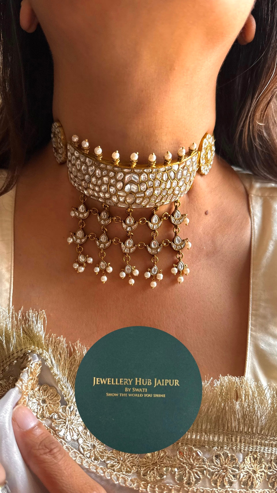 Polki paachi aad with pearl details