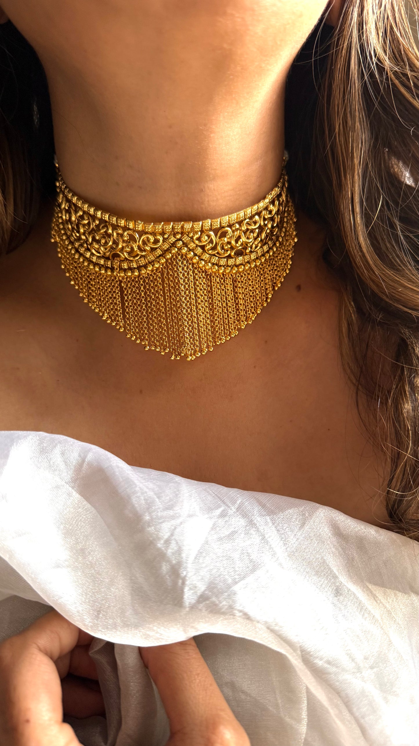 Dubai gold inspired collar style choker