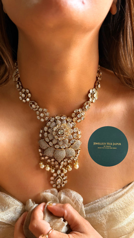 Moissanite poli designer collar necklace set