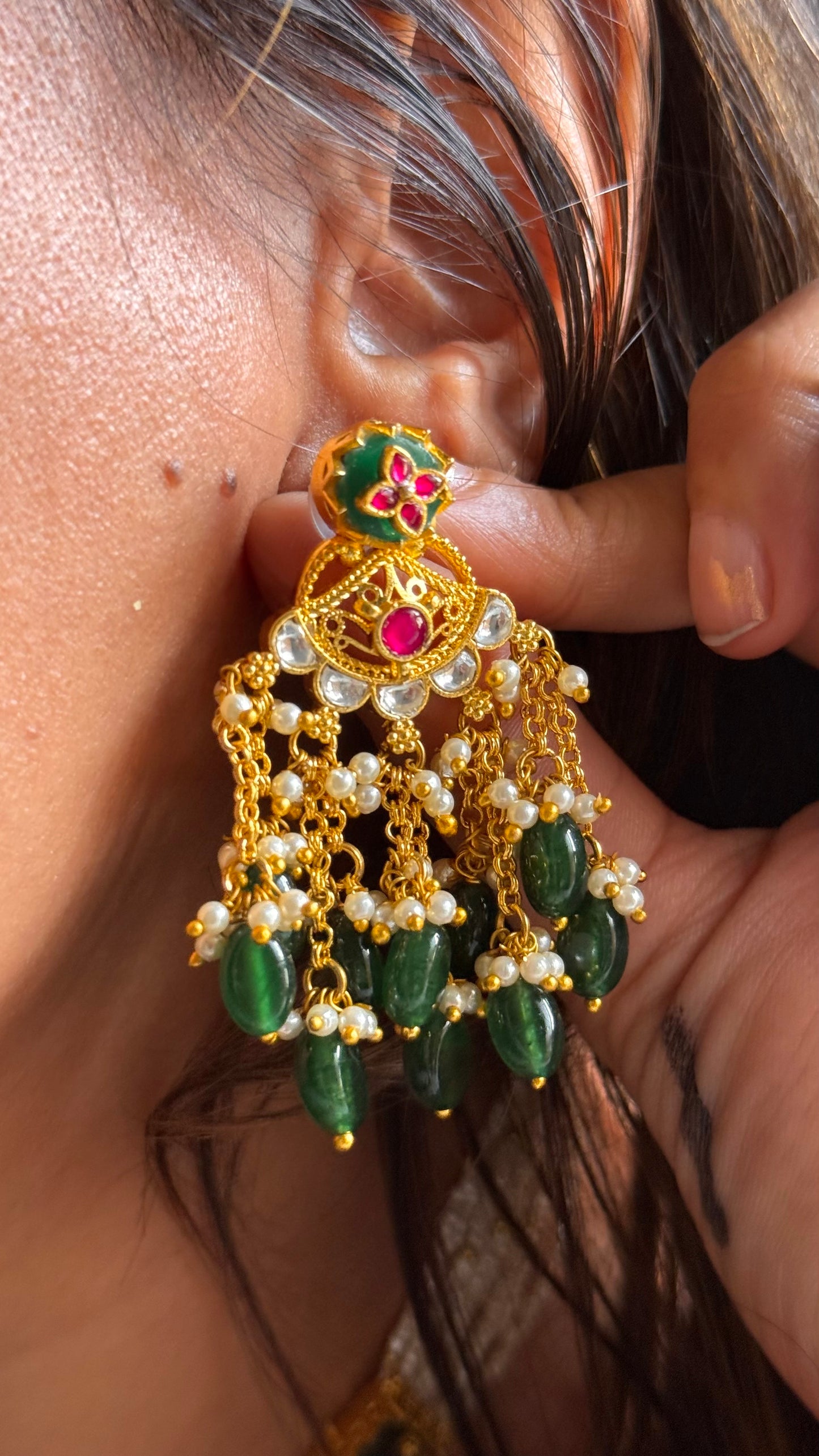 Gajj inspired emerald & Rani pink with drops collar necklace