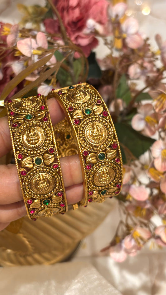 Ruby & emerald temple bangles depicting Goddess laxmi