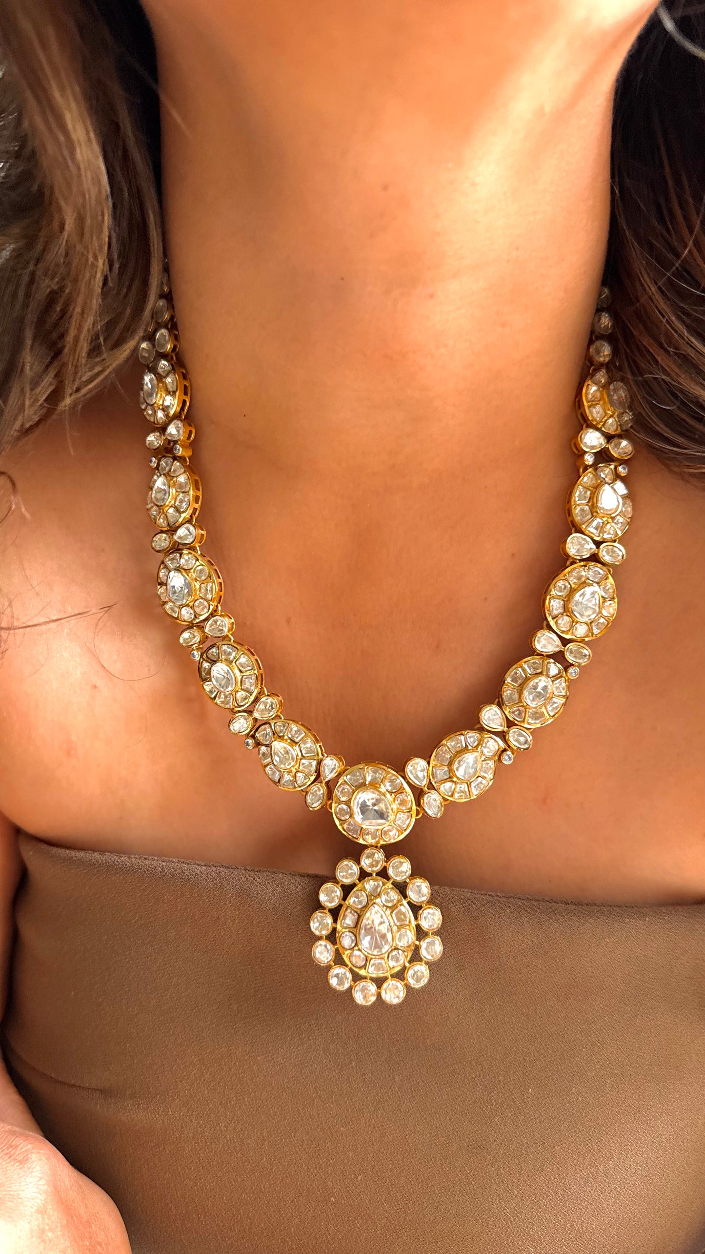 Peeli polki Royal mid length collar necklace