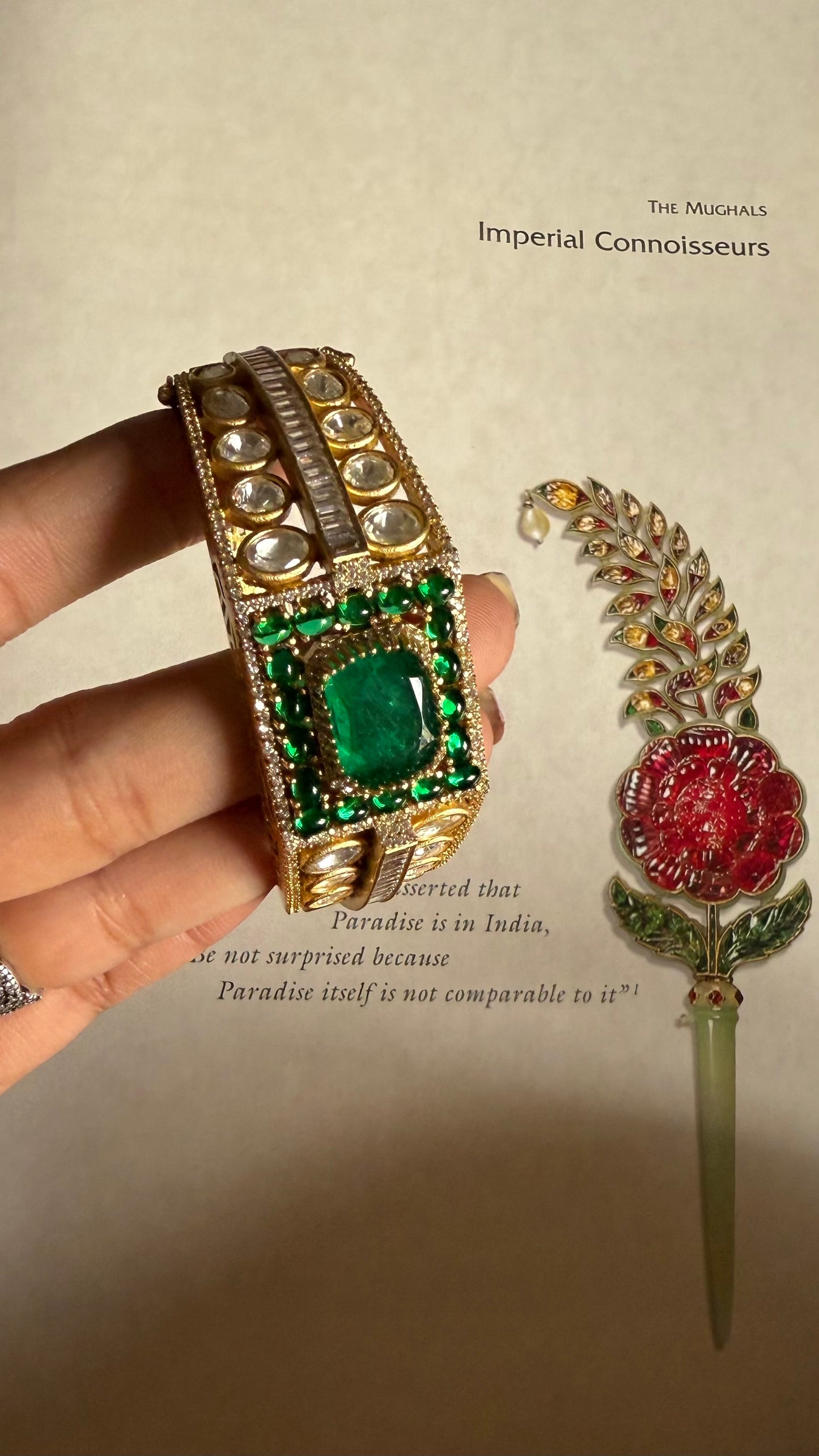 Emerald doublet moissanite openable bracelet