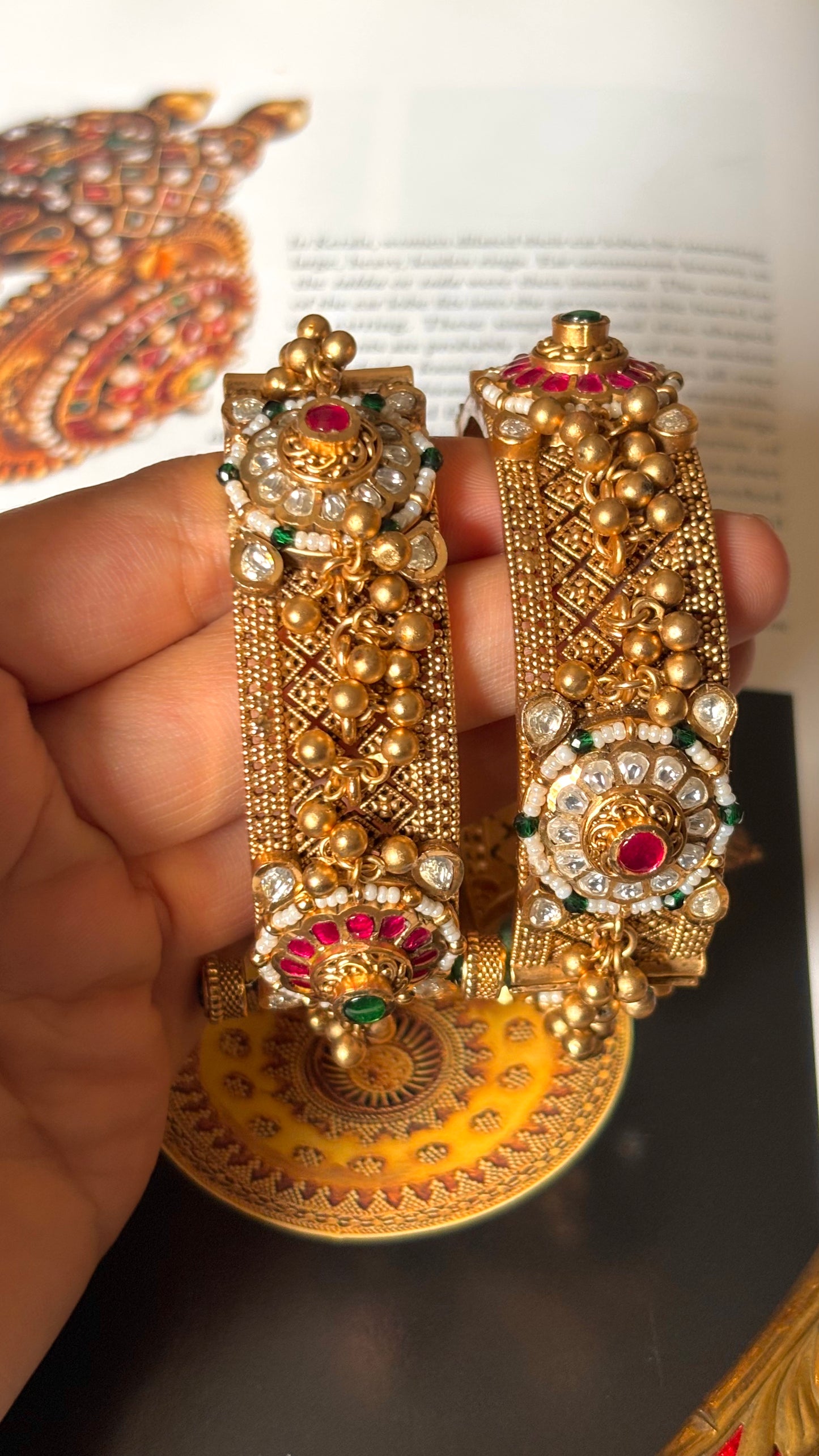 Rani pink & emerald with gungroo detailing openable Bangles