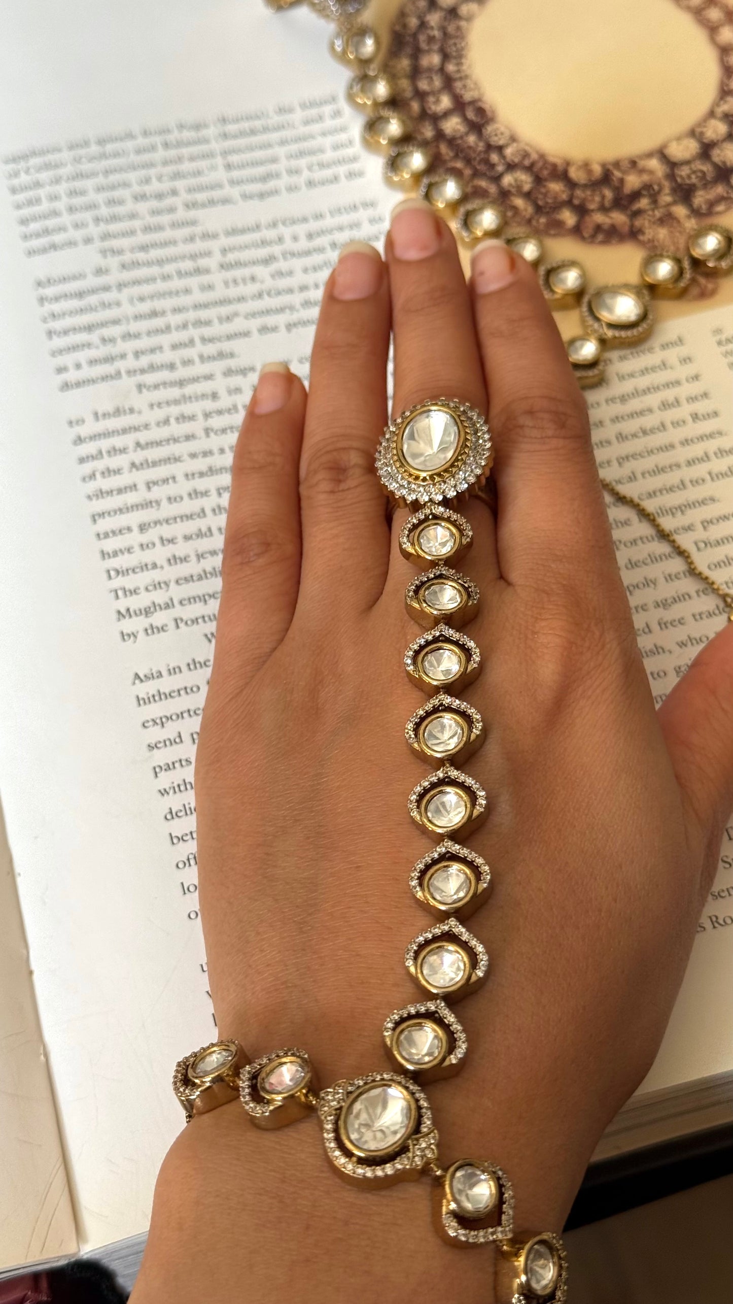 victorian polki haathphool