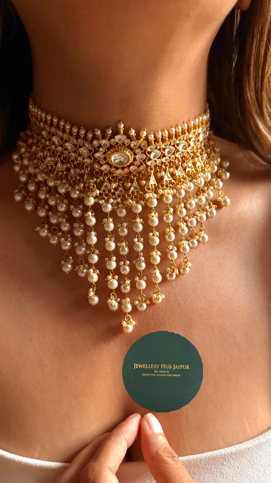 Sunheri pachi kundan pearl detailing Necklace