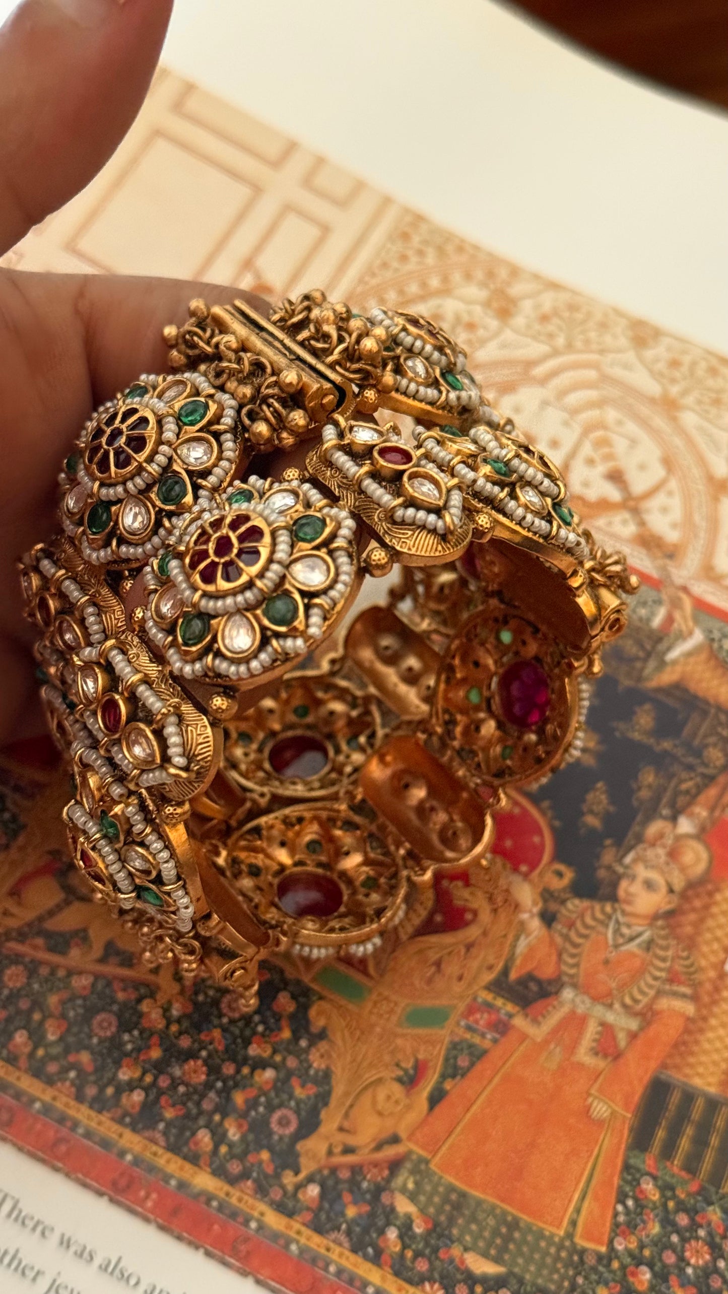Rani pink & emerald floral rajwada openable bangle