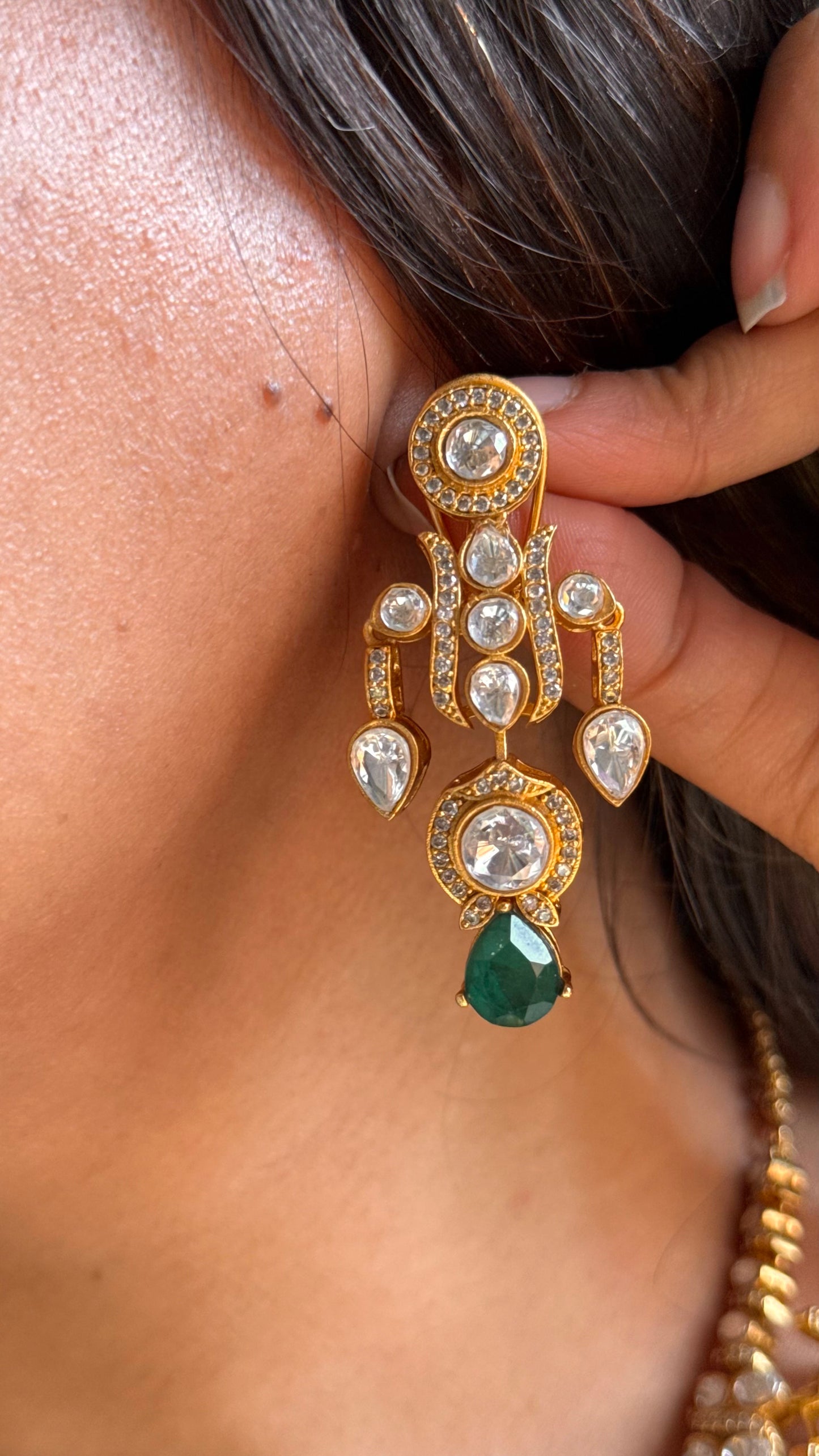Real Moissanite  with emerald doublet stone collar Necklace