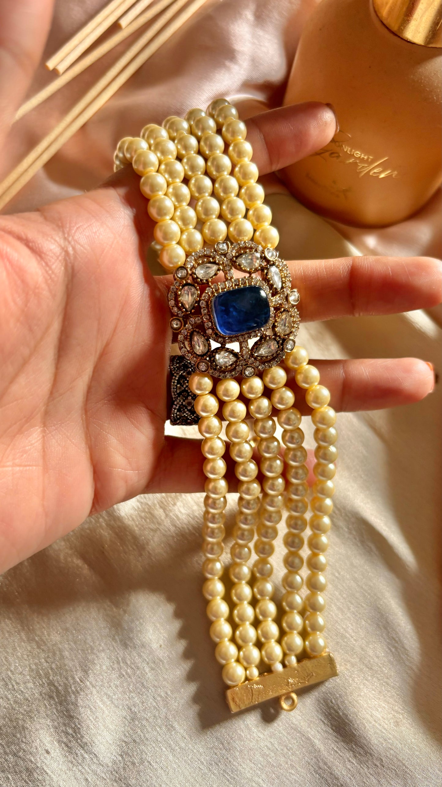 Heer Sapphire Victorian minimalist choker