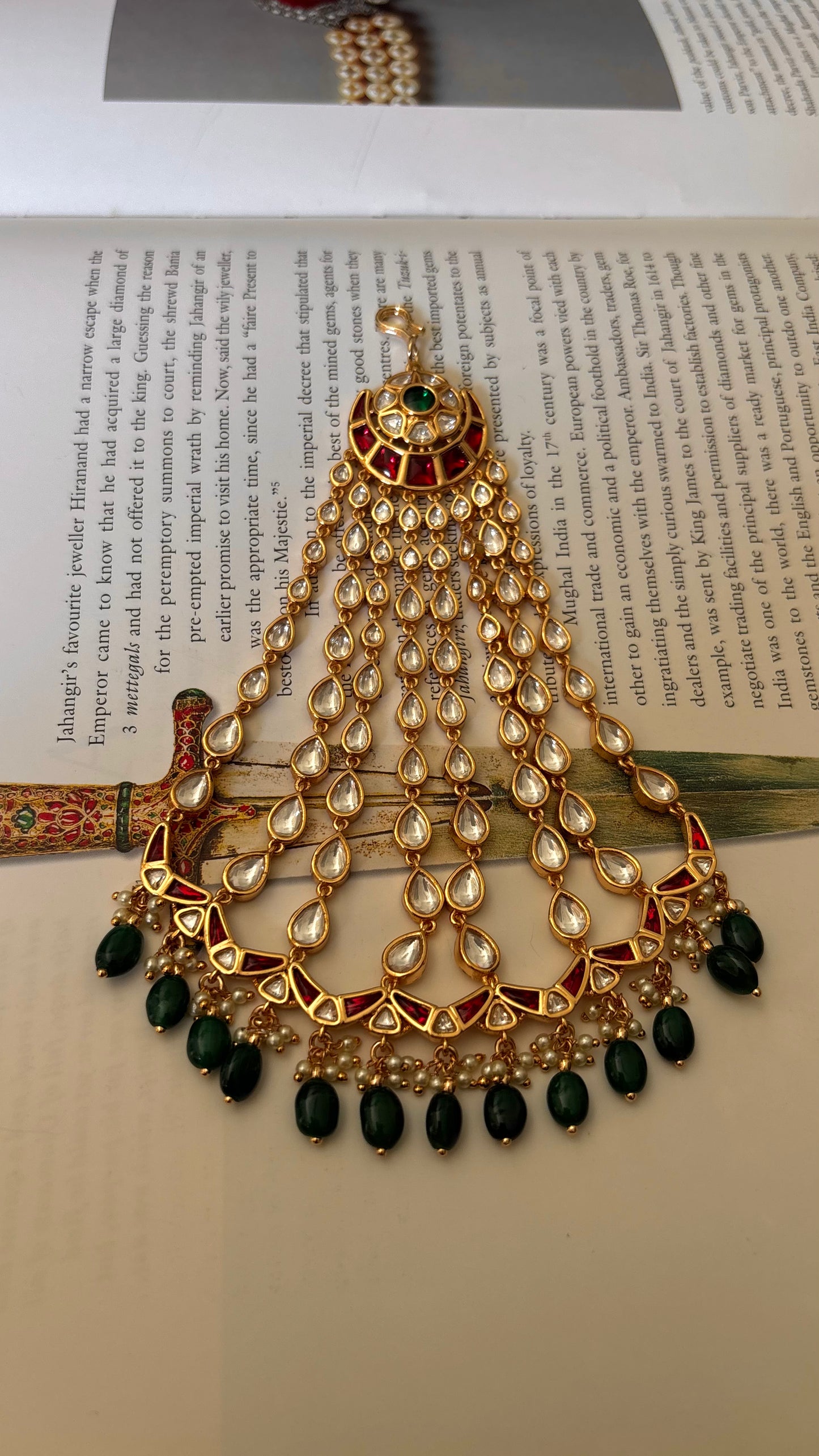 Heritage Ruby &Emerald drop paasa
