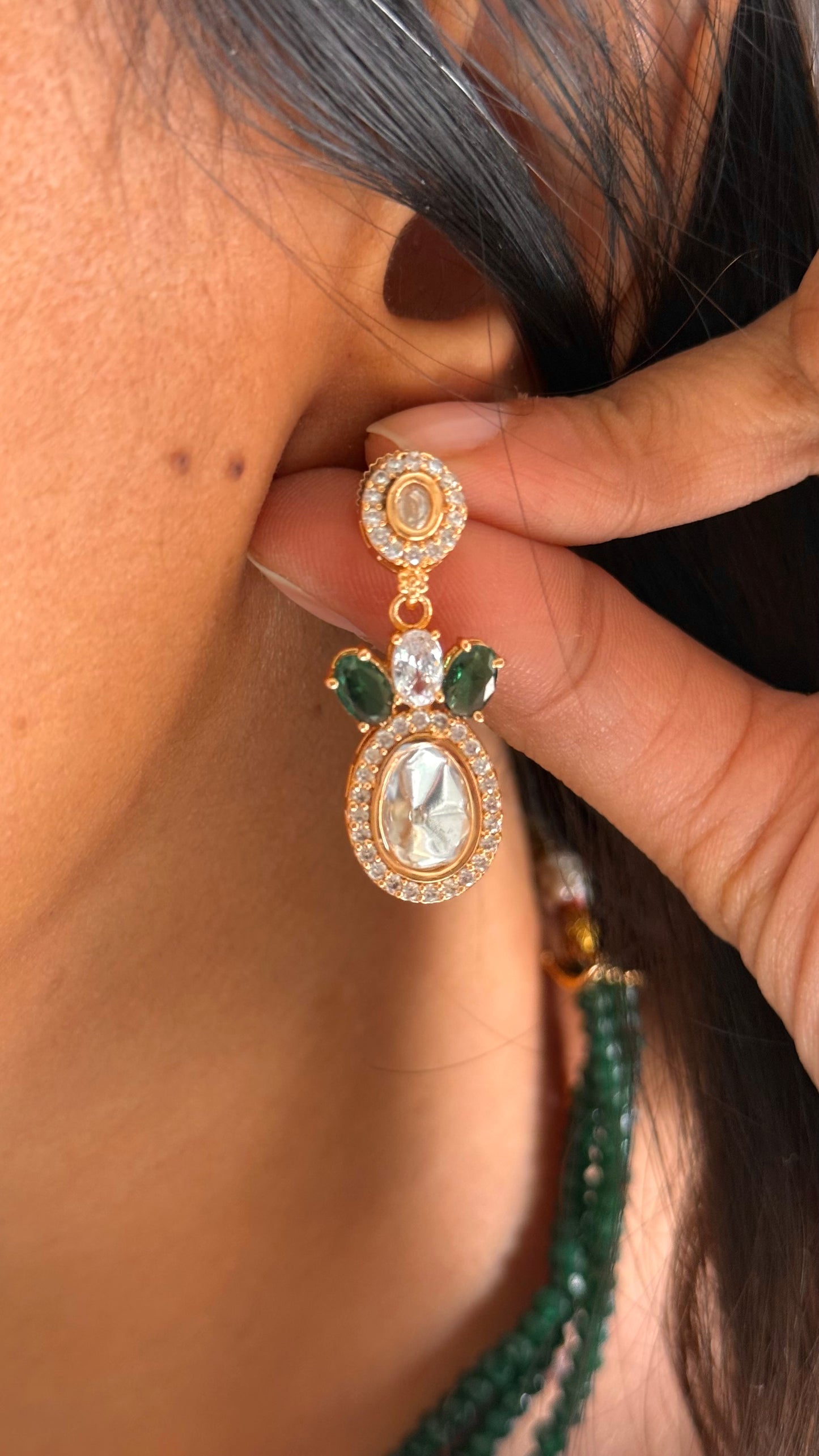 Emerald uncut polki string necklace