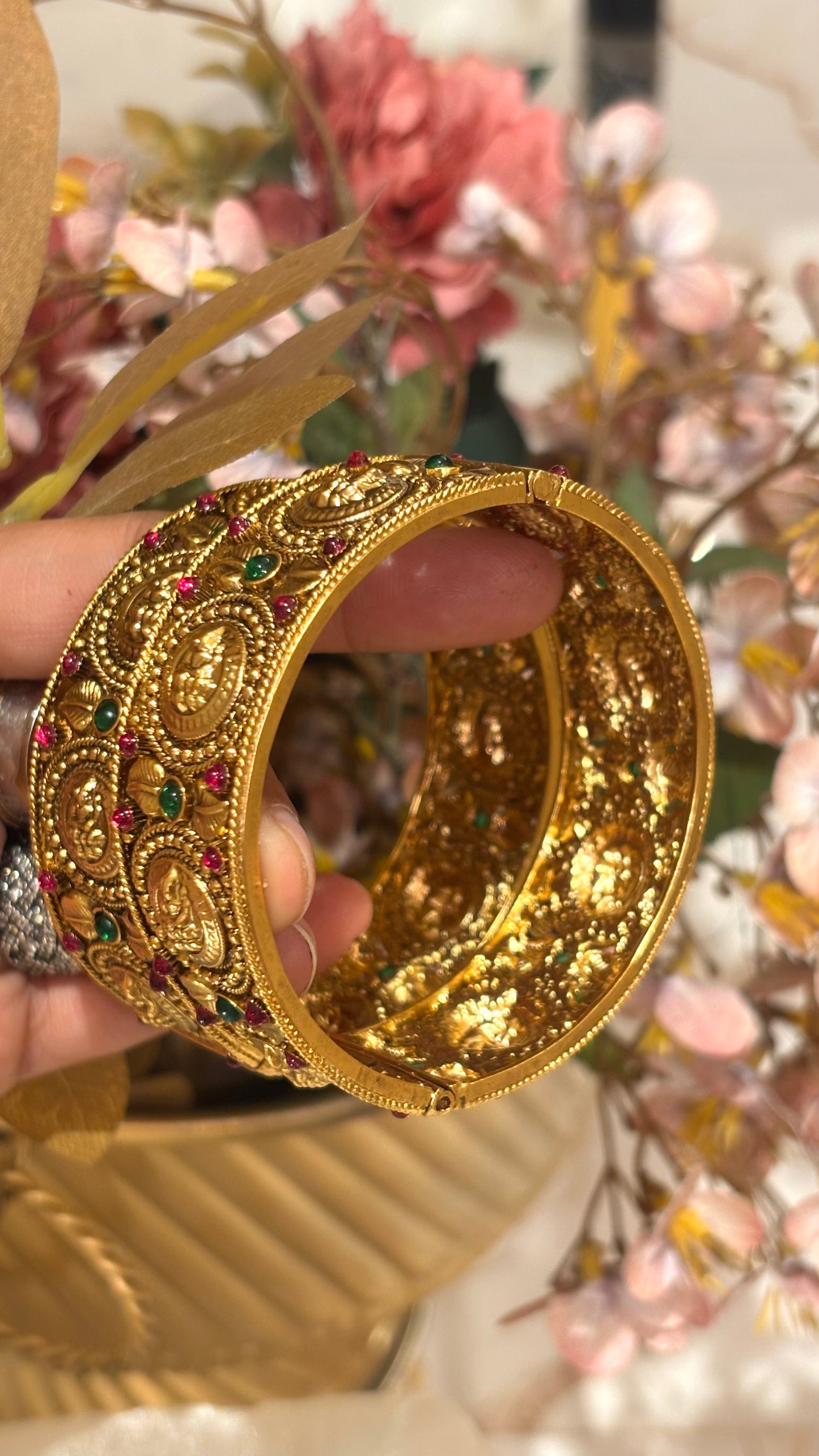 Ruby & emerald temple bangles depicting Goddess laxmi