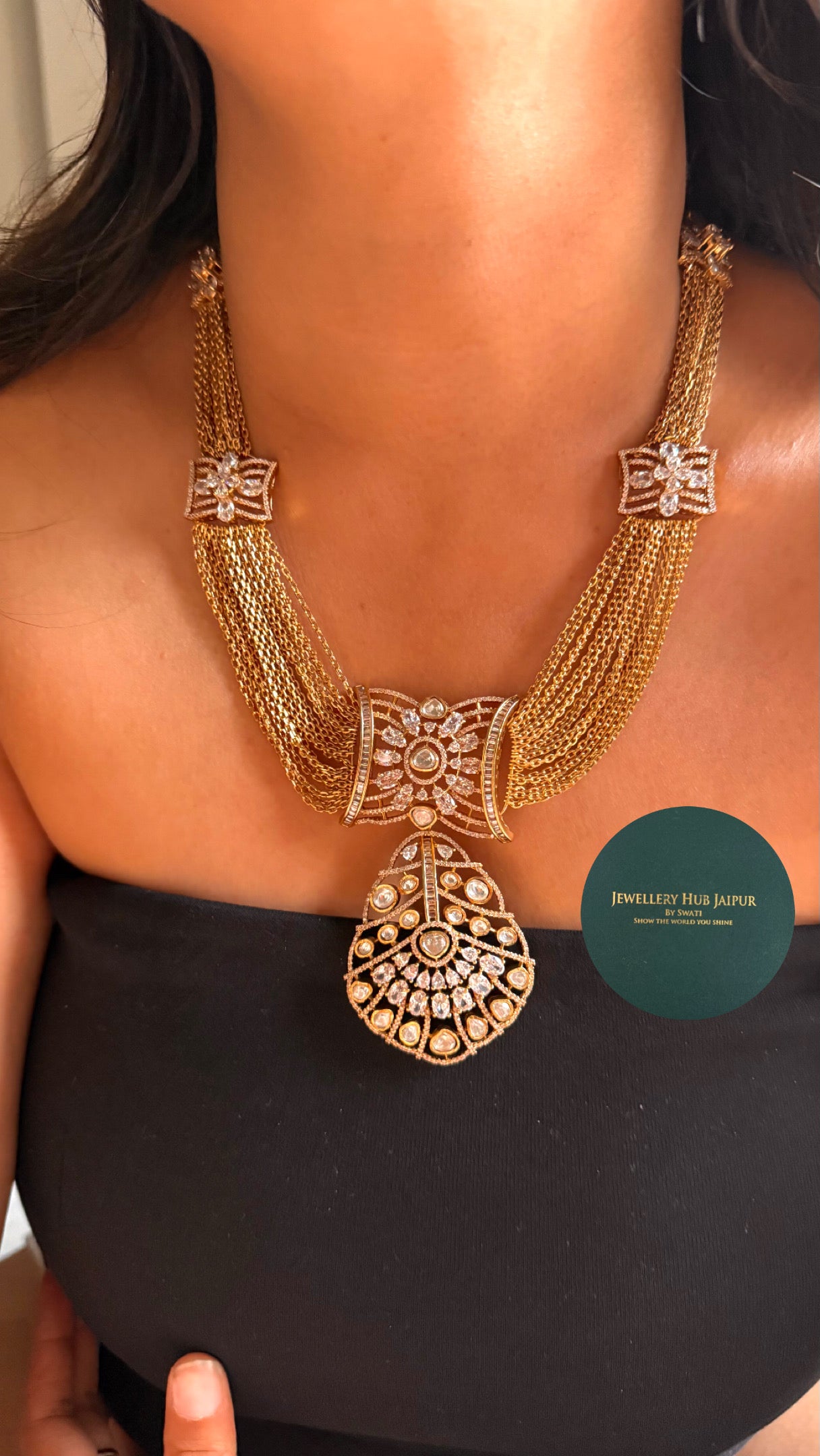 Gold moissanite poli designer Necklace