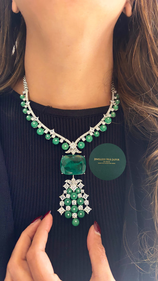 Cocktail emerald necklace