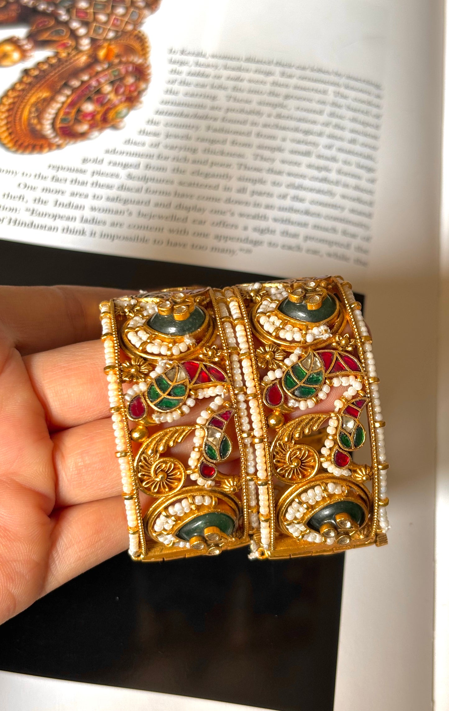 Emerald inlay Paachi Kundan jadau openable Bangles
