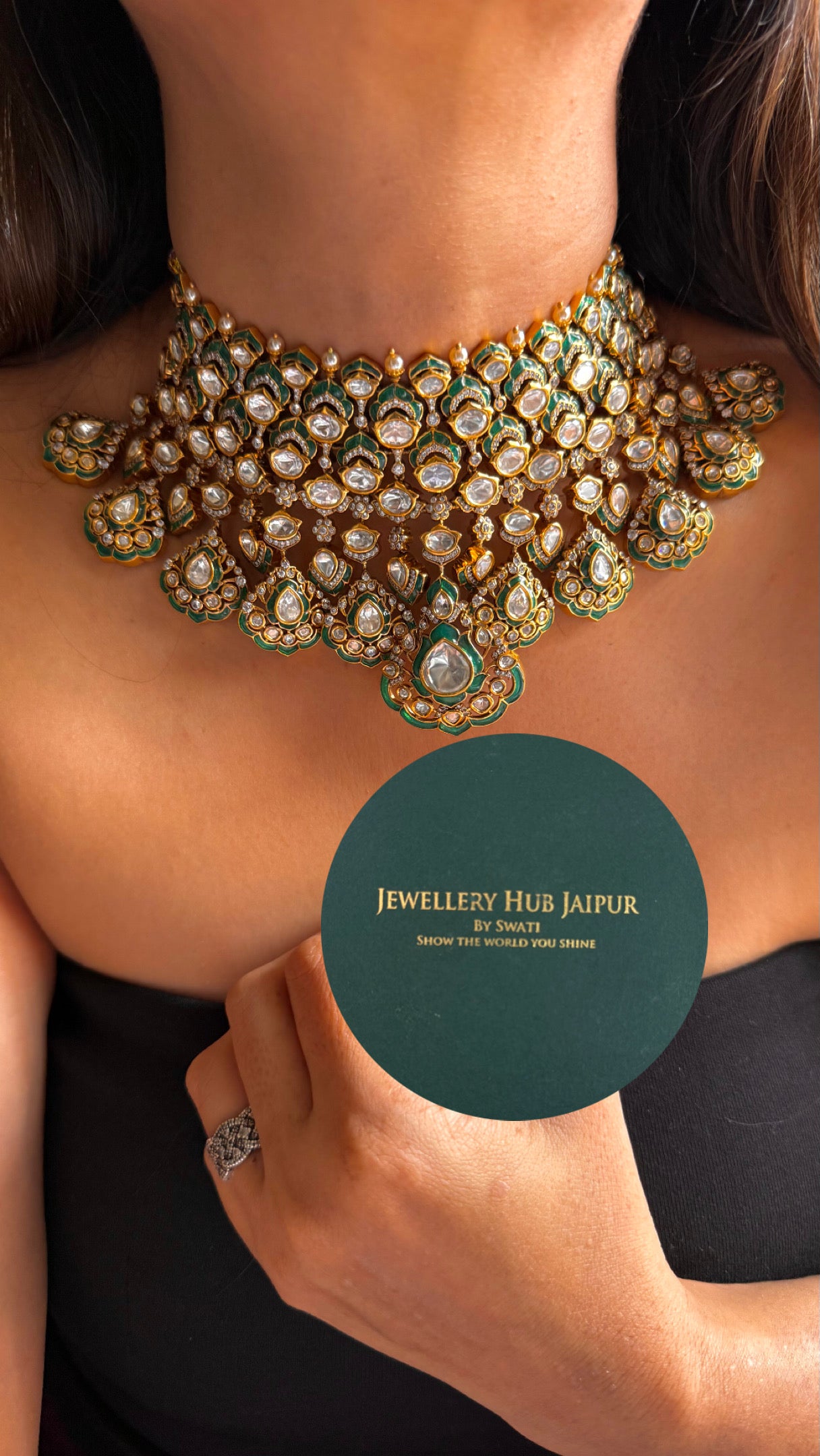 Emerald bridal Asia Moissanite choker set