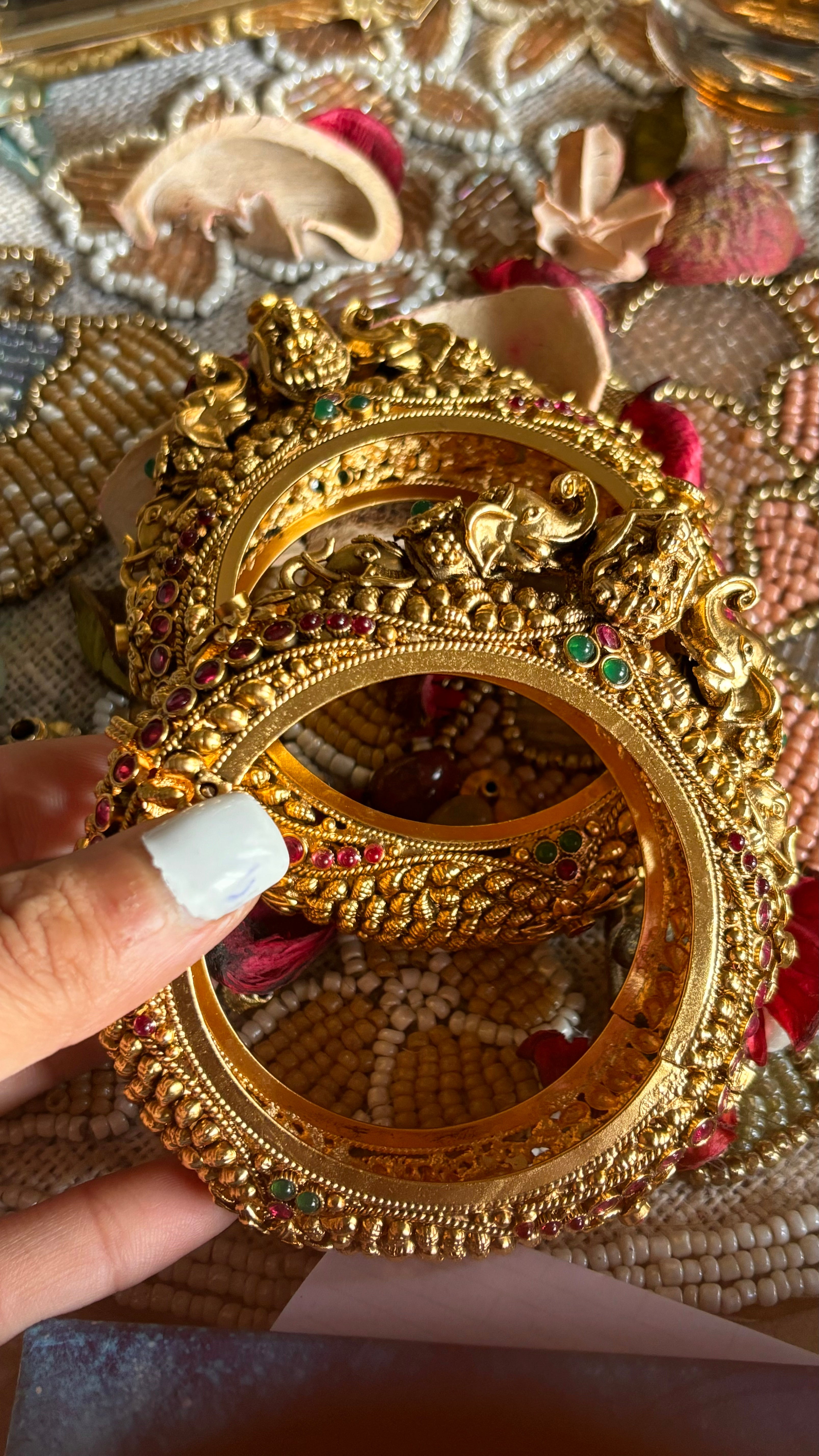 Goddess laxmi Gajanand pachi bangles