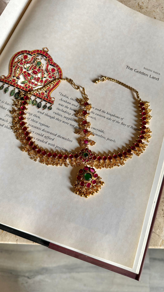 Rani pink & emerald matha pati