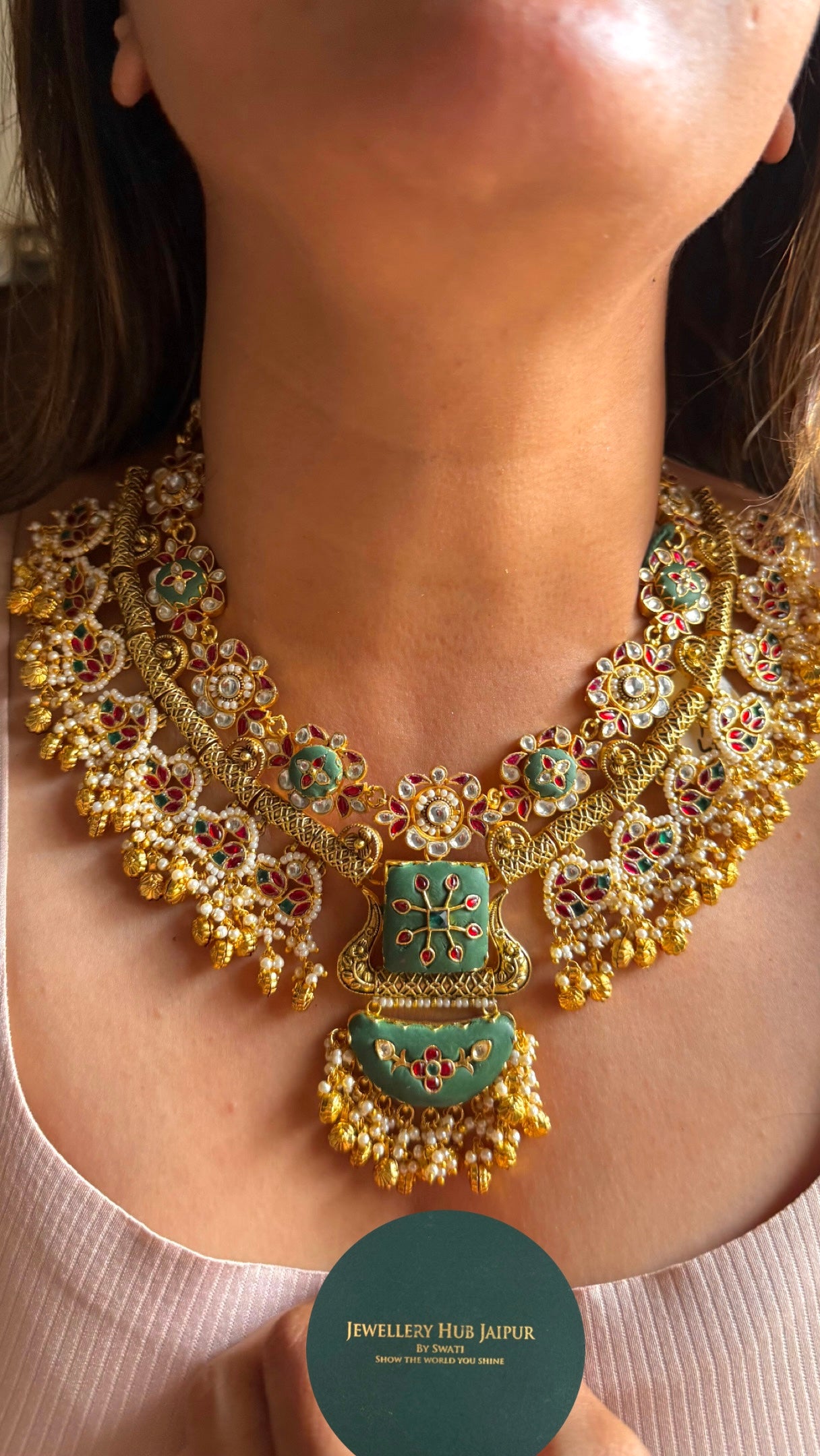 Noorva Rajwadi haar with gungroo collar necklace