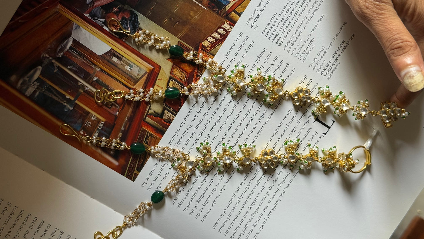 Paachi Emerald & kundan hath phool
