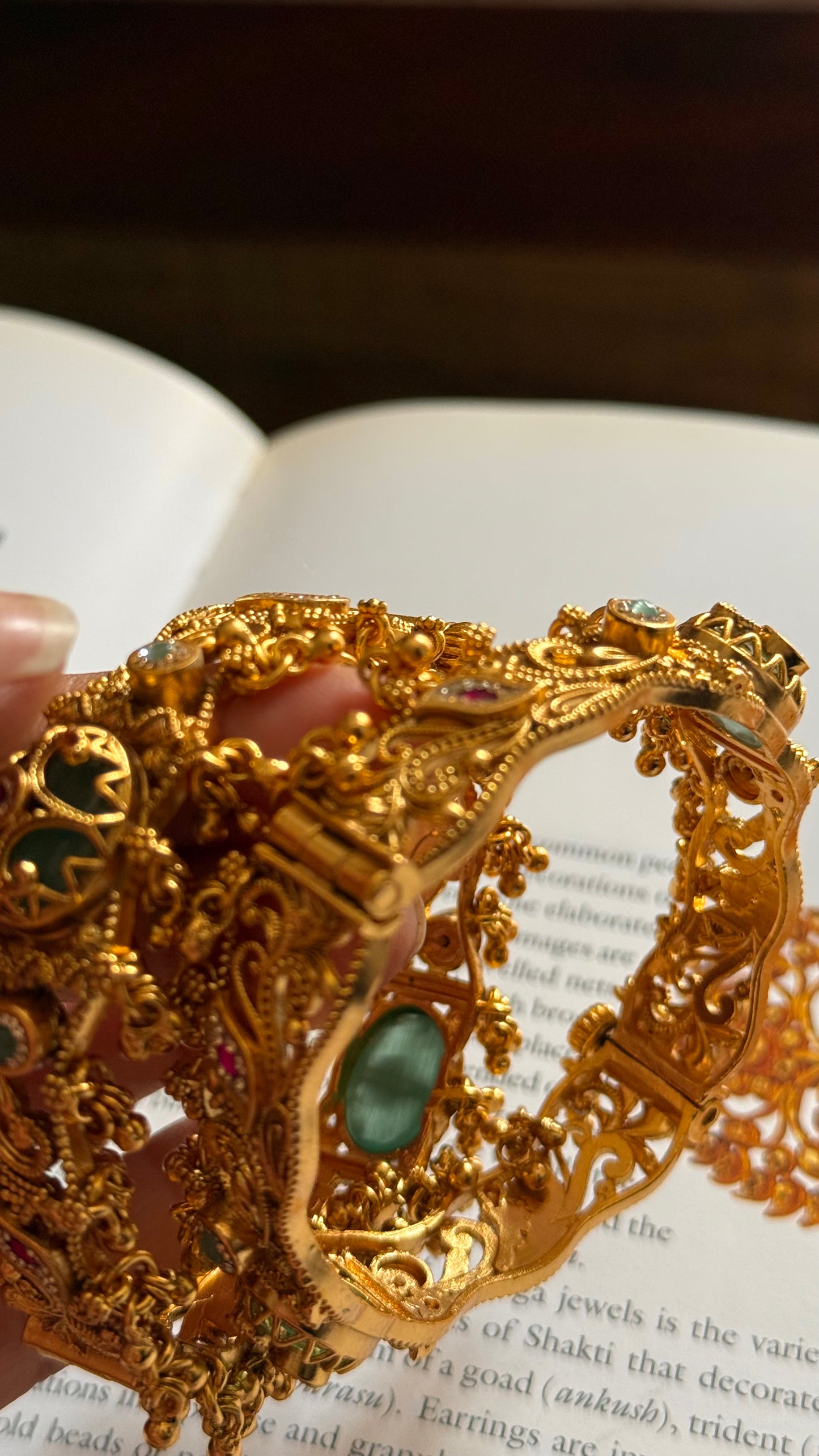 Rajwada mint & rani inlay ghungroo bangles