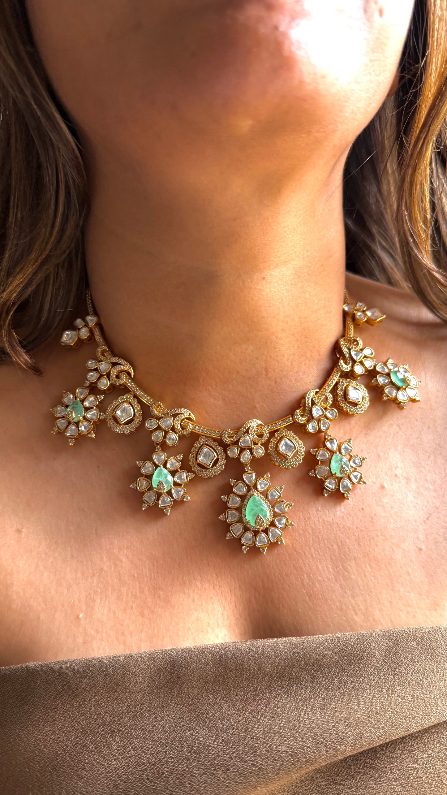 Mint tear drop doublet & polki necklace
