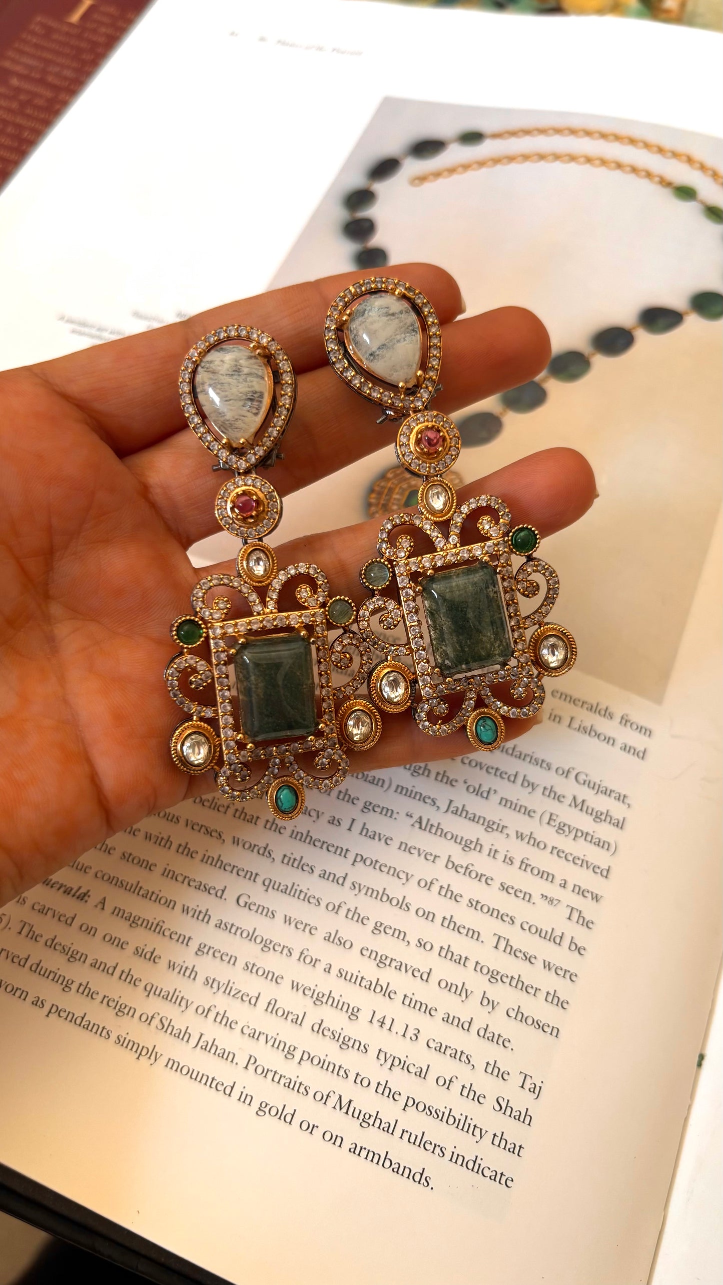 Emerald & mother of pearl sabyasachi inspired necklace