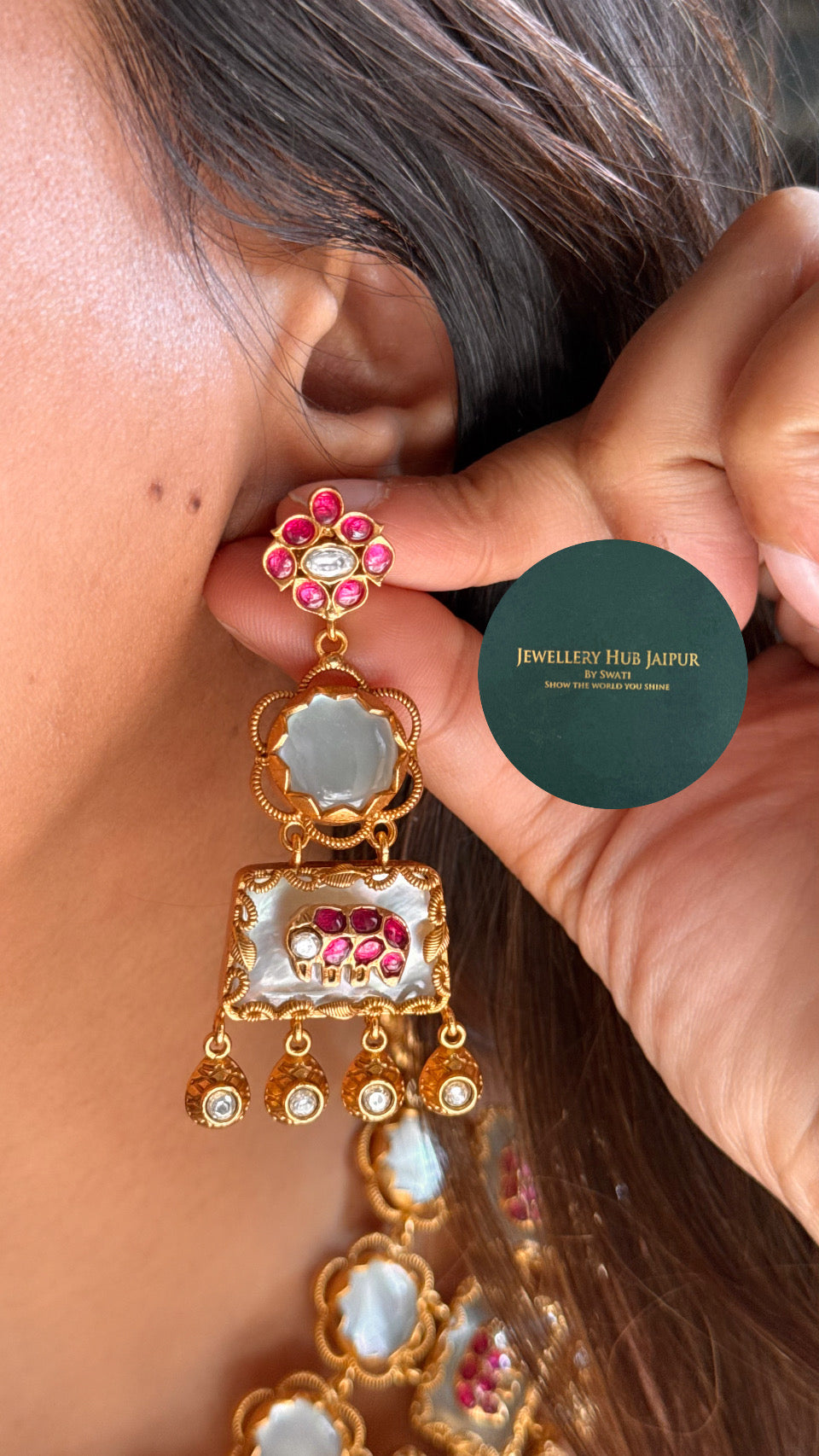 Amrapali inspired Mother of Pearl & Rani pink Necklace set