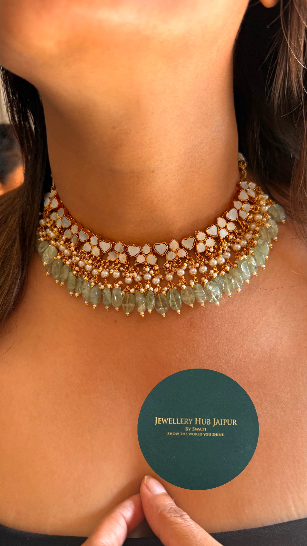 Mother of pearl strawbery drop necklace