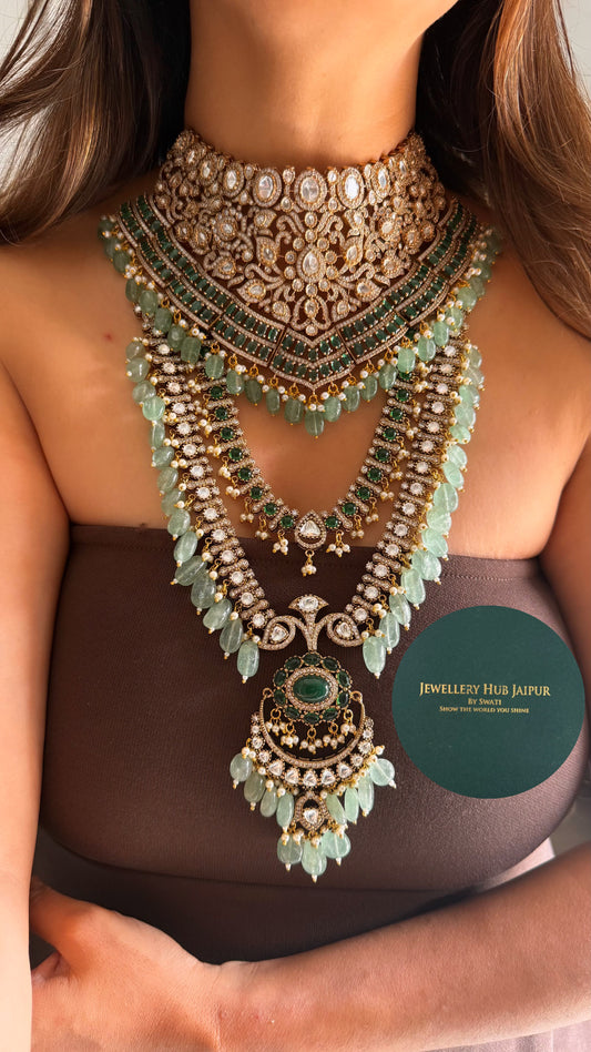 Emerald moissanite bridal set