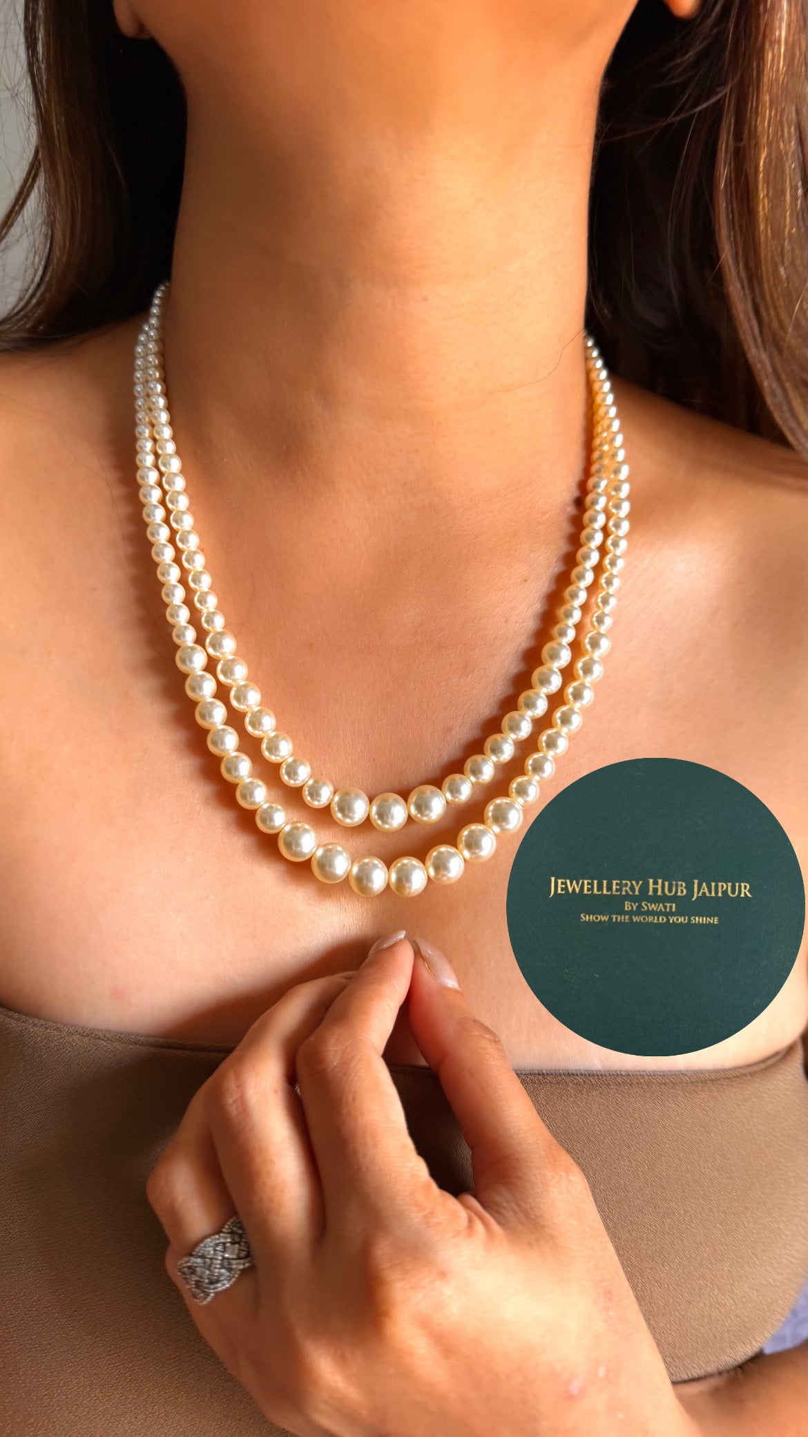 Dual layer pearl necklace