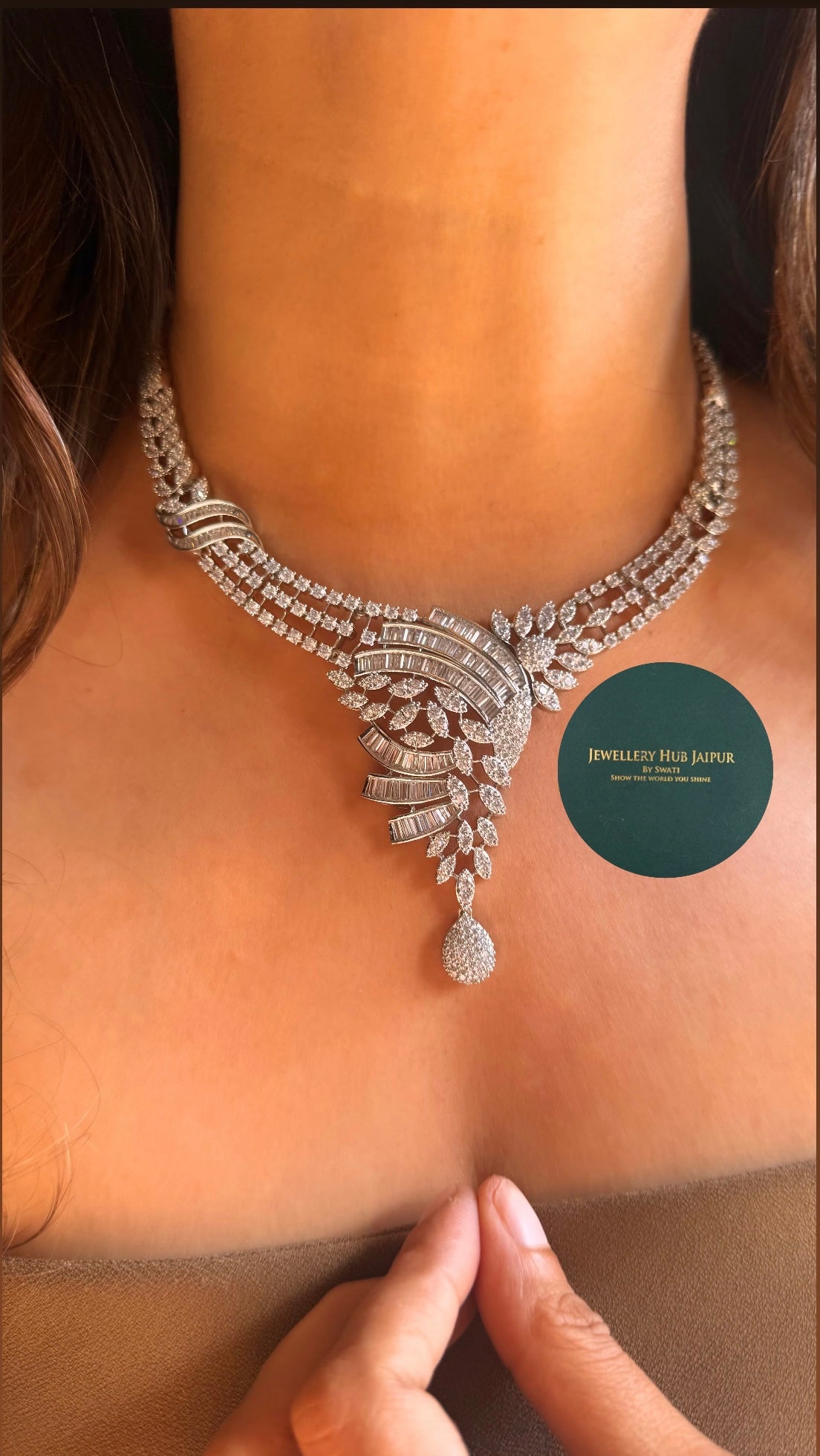 Cz diamond tear drop designer necklace (rhodium polish)