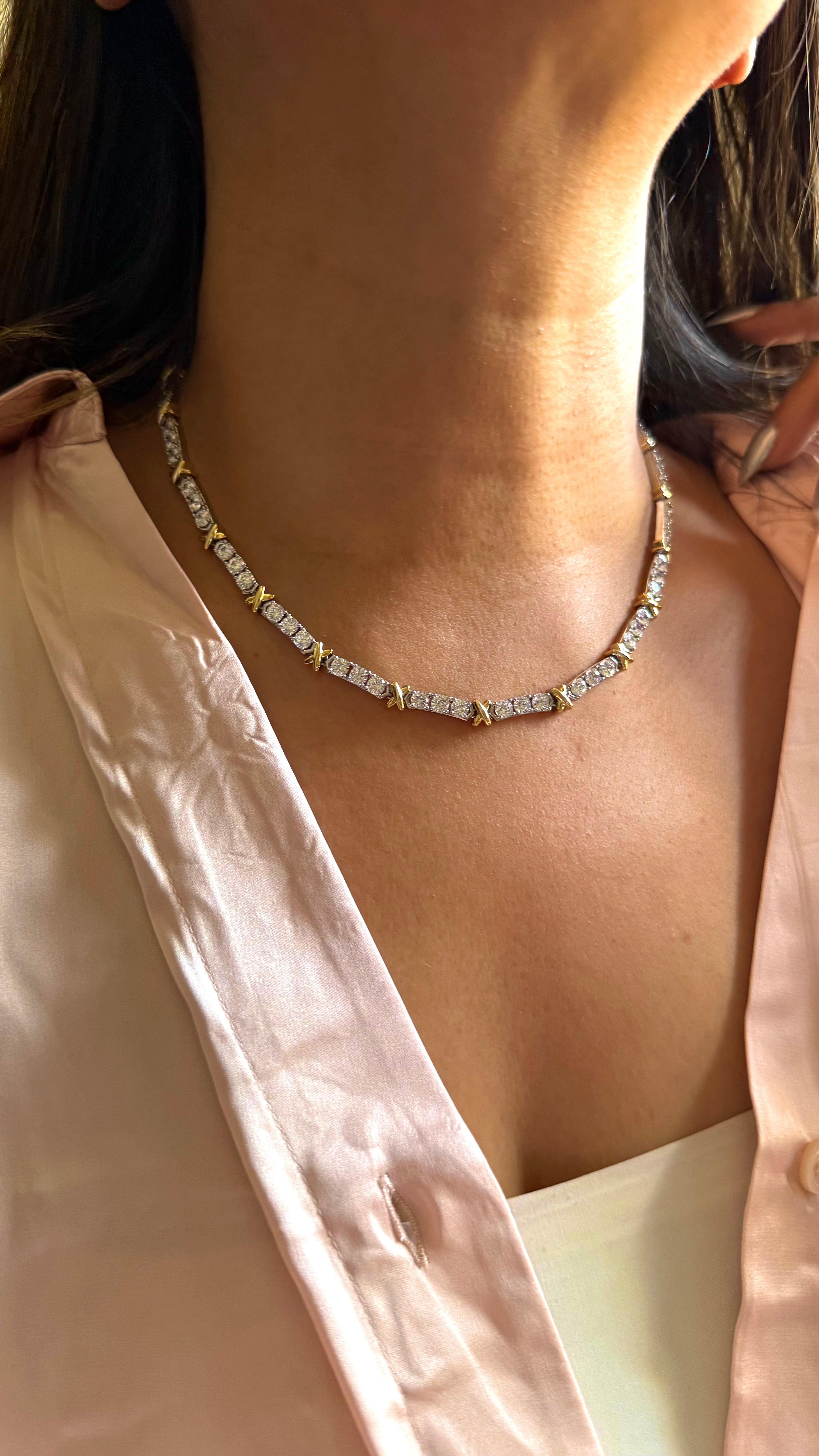 Diamond minimal necklace