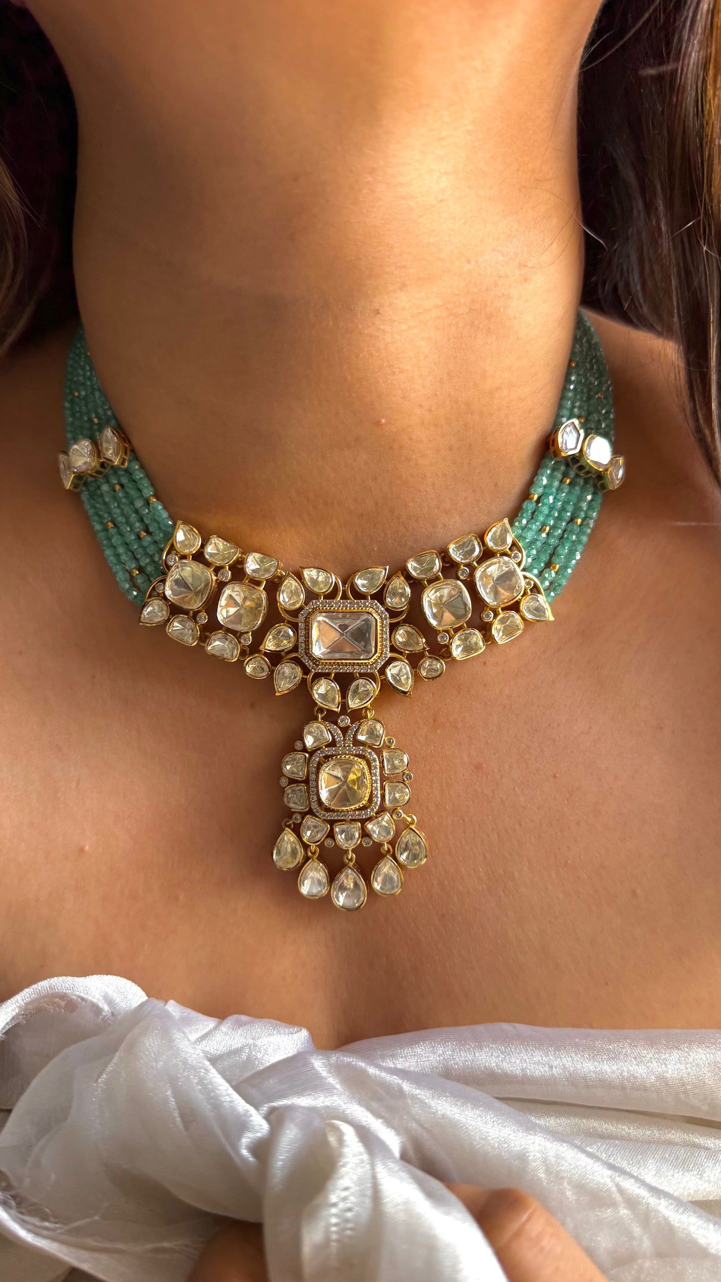 Mint string Lv moissanite Polki necklace