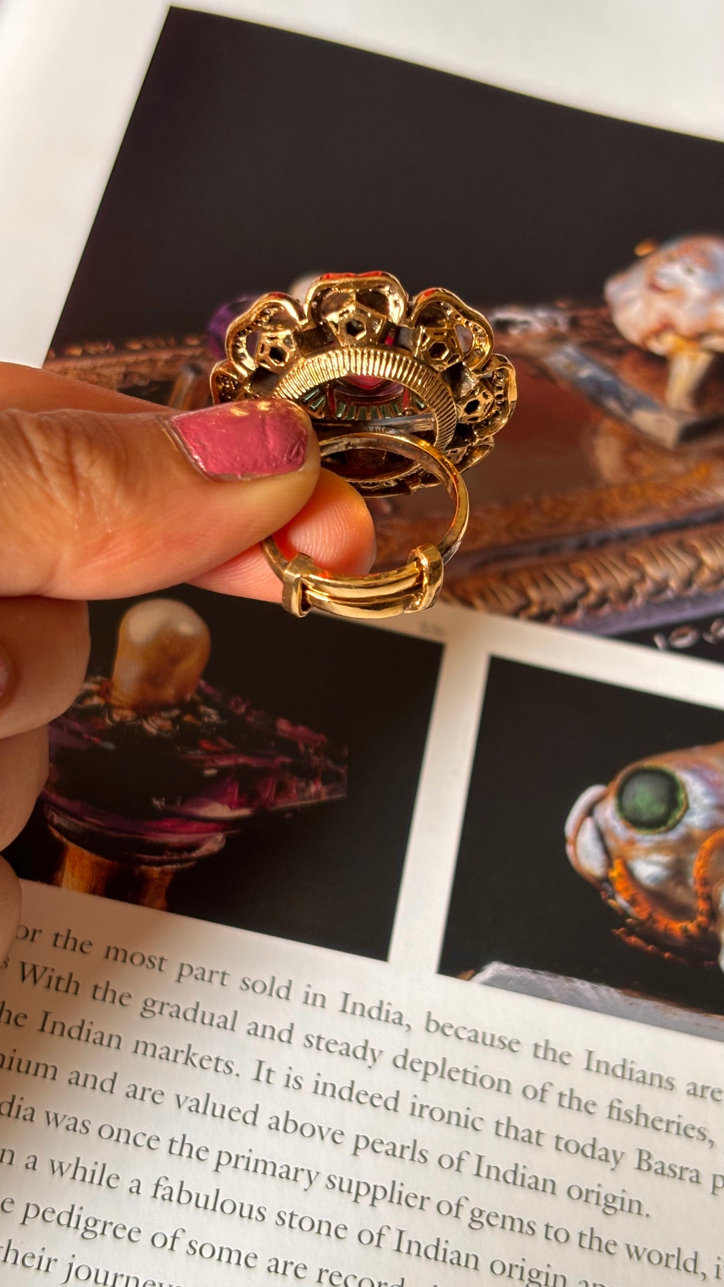 Floral peeli polki ruby & emerald ring