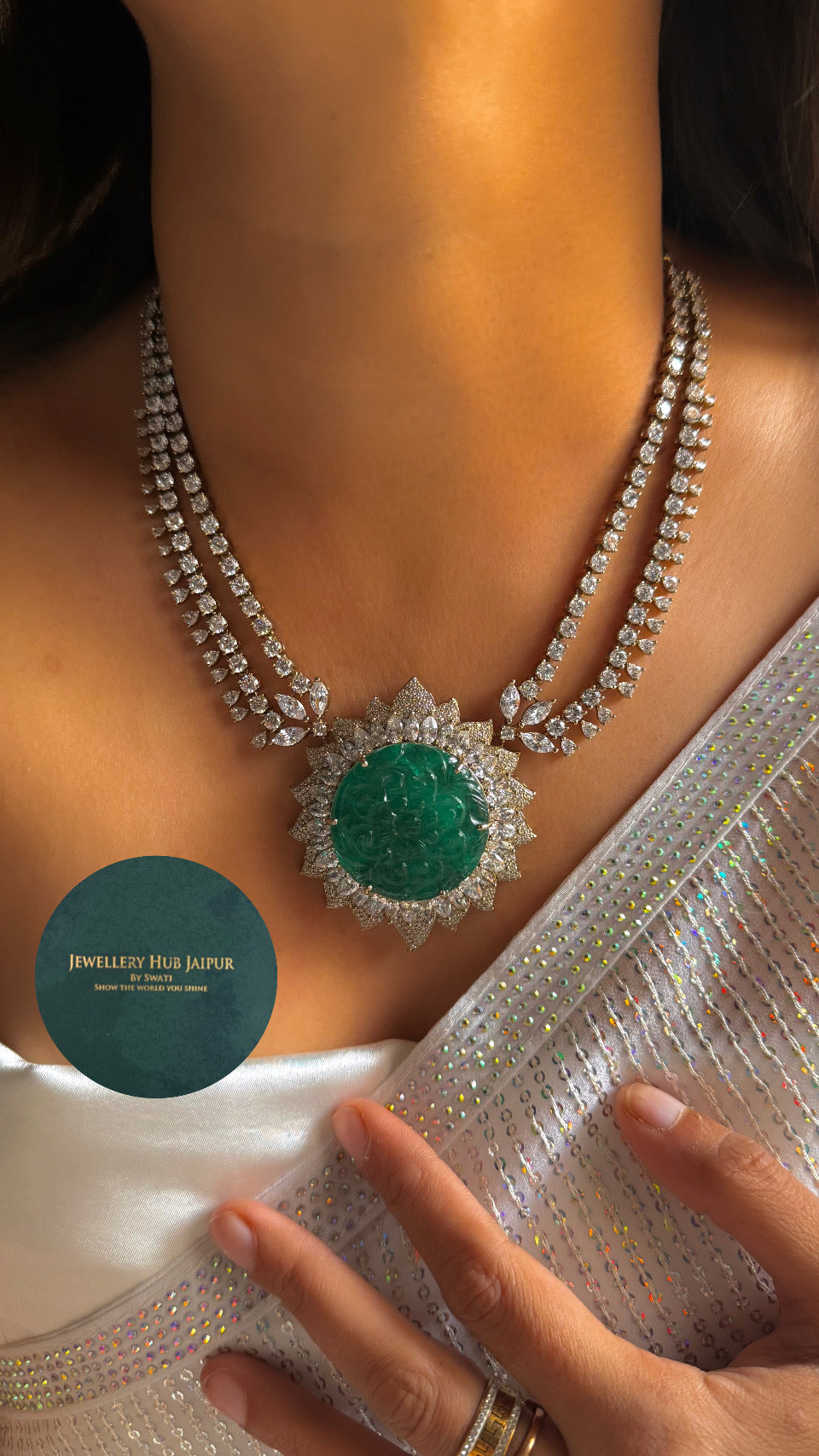 Emerald (engraved) victorian diamond necklace