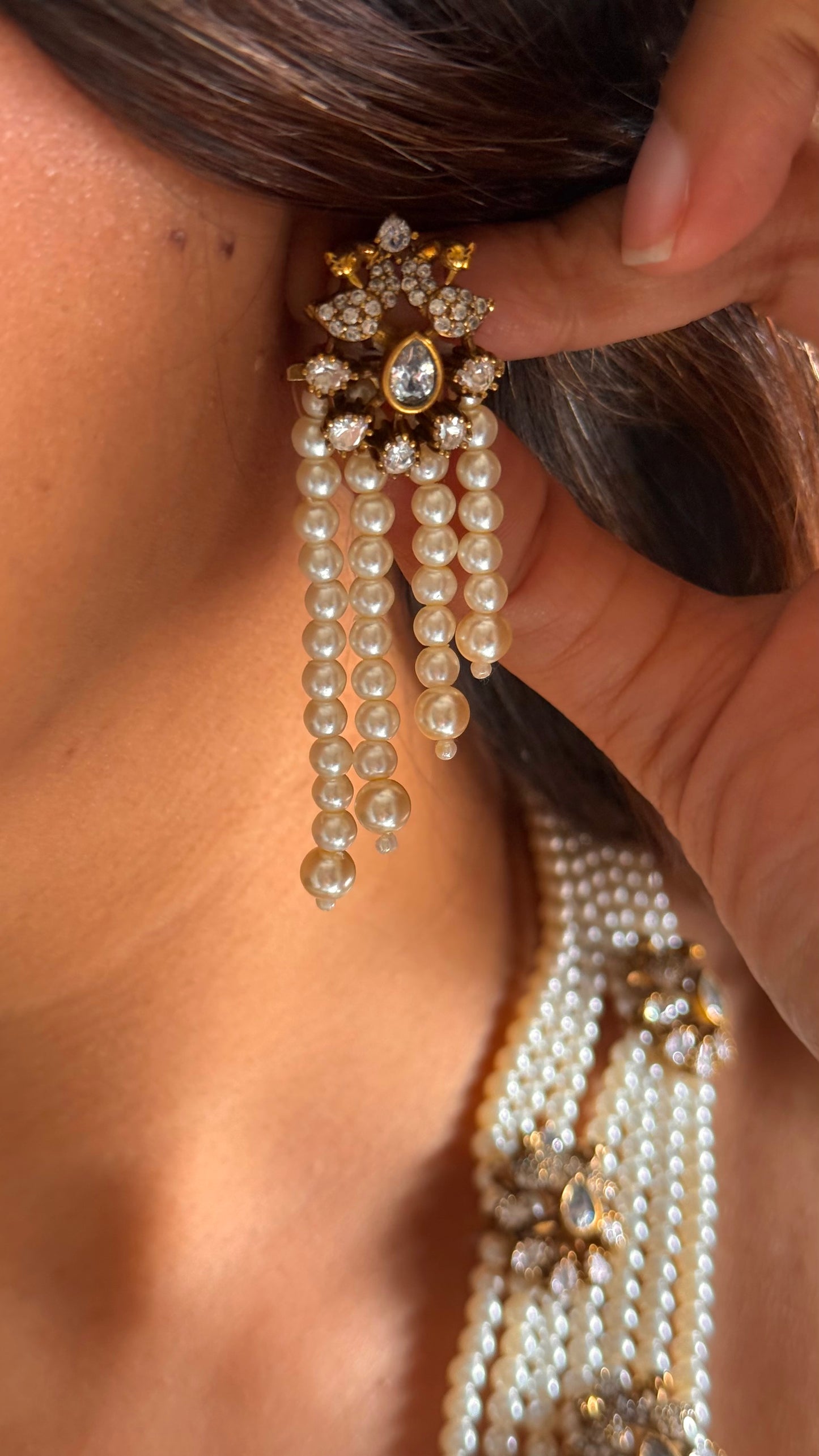 off-white pearl Victorian 5 layer string