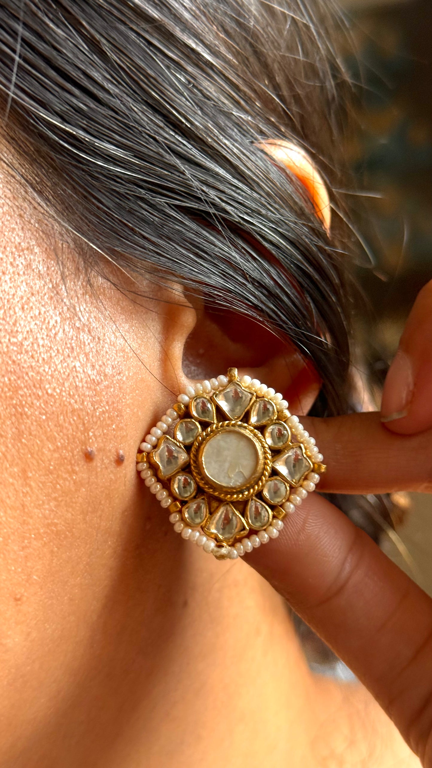 Pearl Mahrani necklace with firoza bird motif