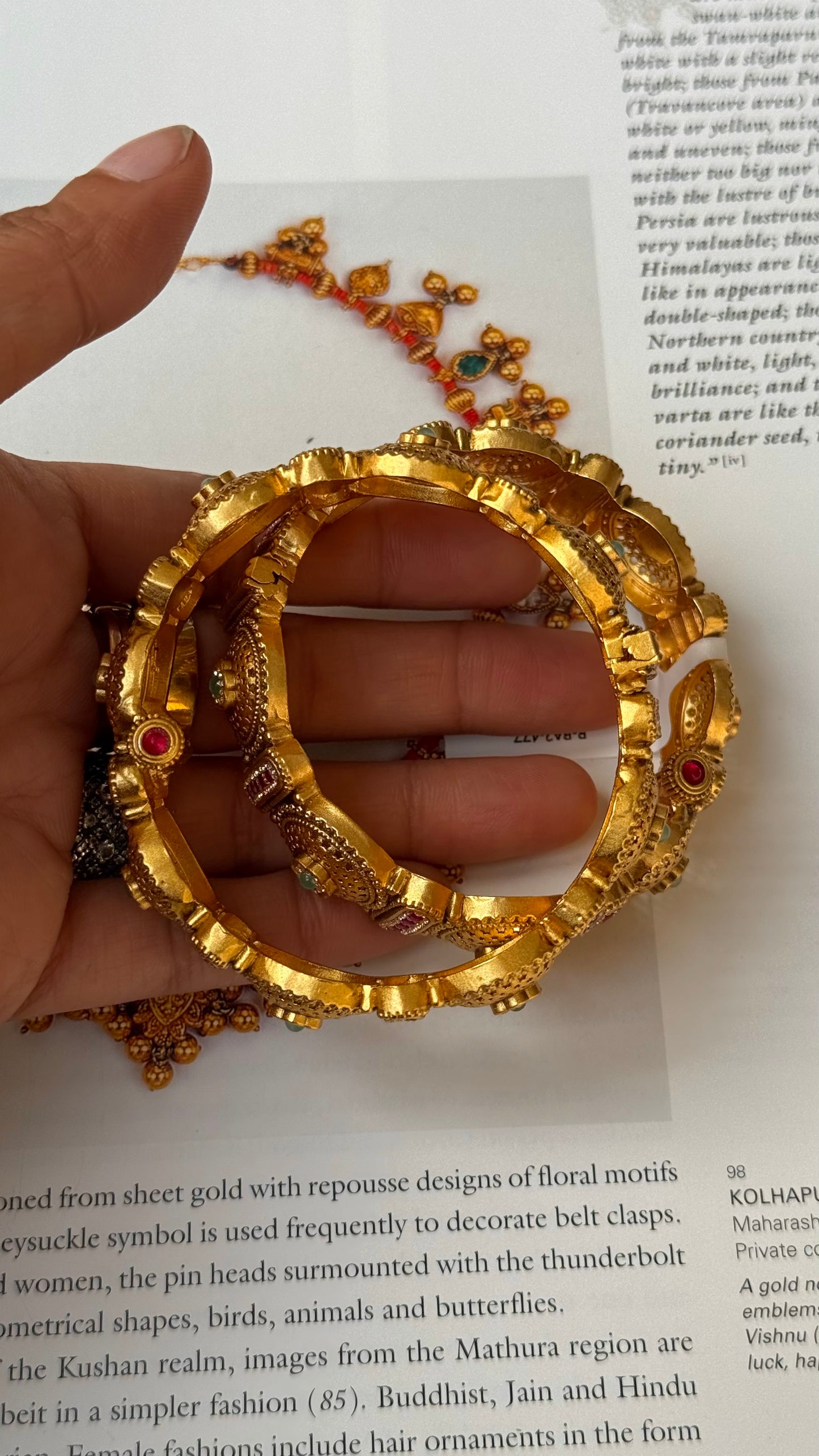 Gold rajwada mint & rani pink bangles