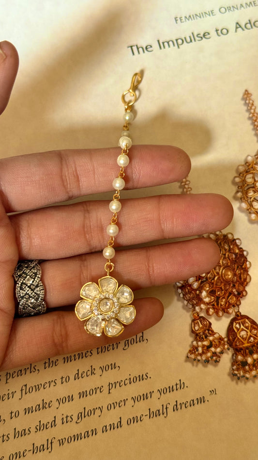 Real moissanite floral maangtika