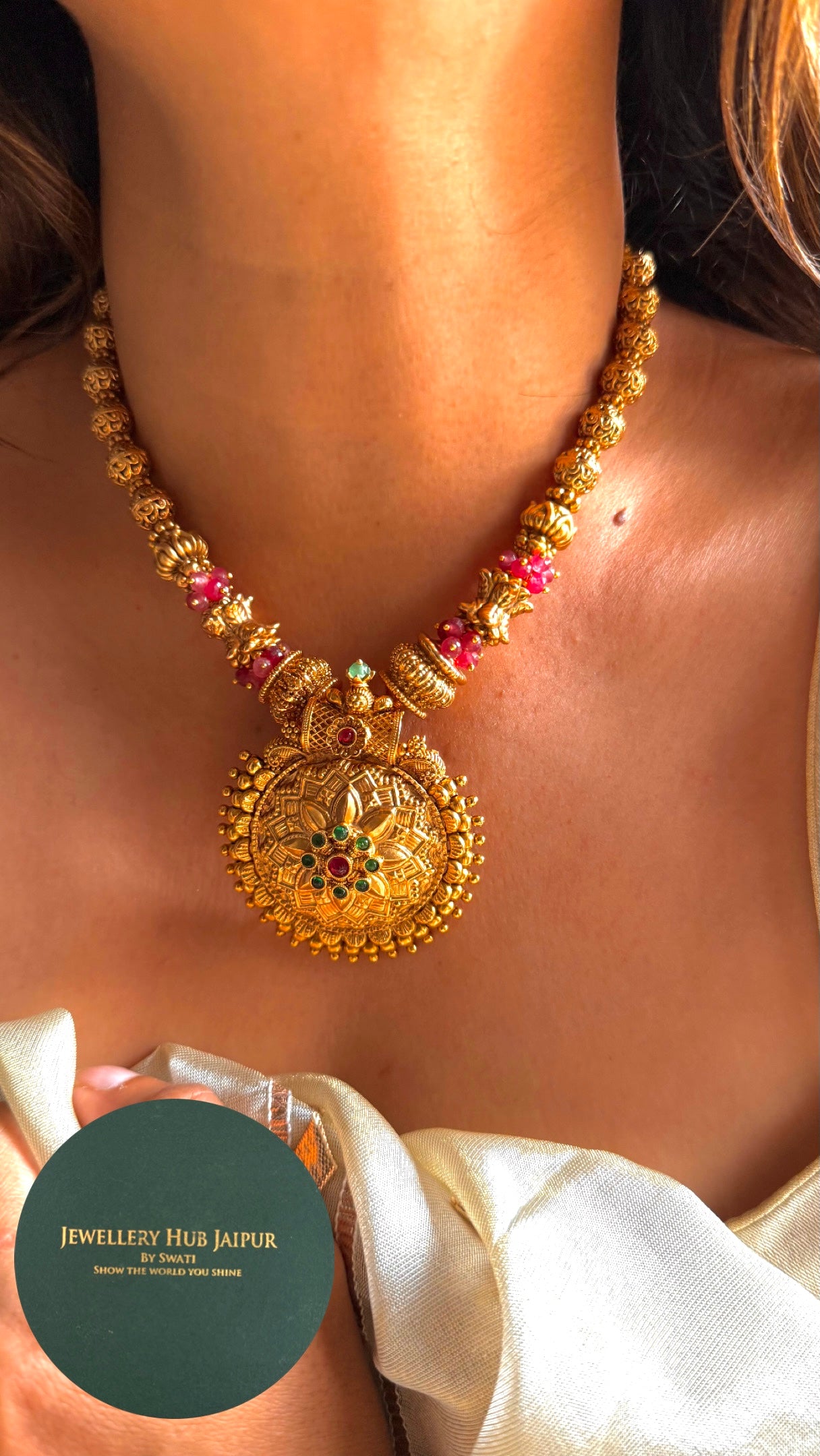 Gold rajwada Necklace with matar mala detailing