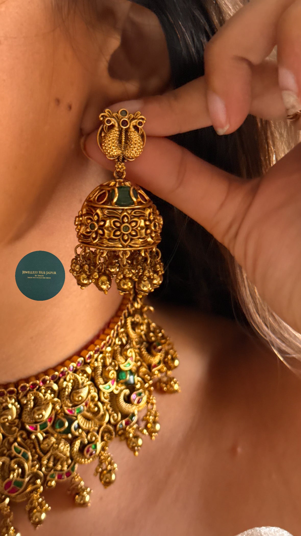 Goddess laxmi emerald & rani pink choker set