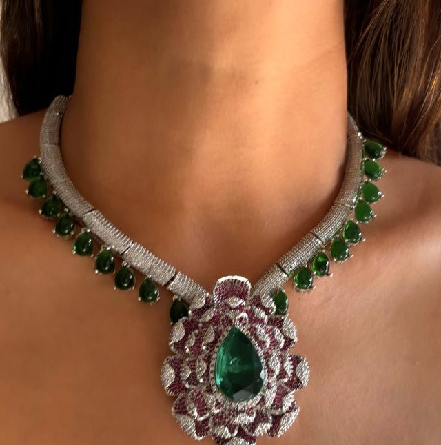 Cocktail Emerald & Cz diamond bridal Asia necklace set