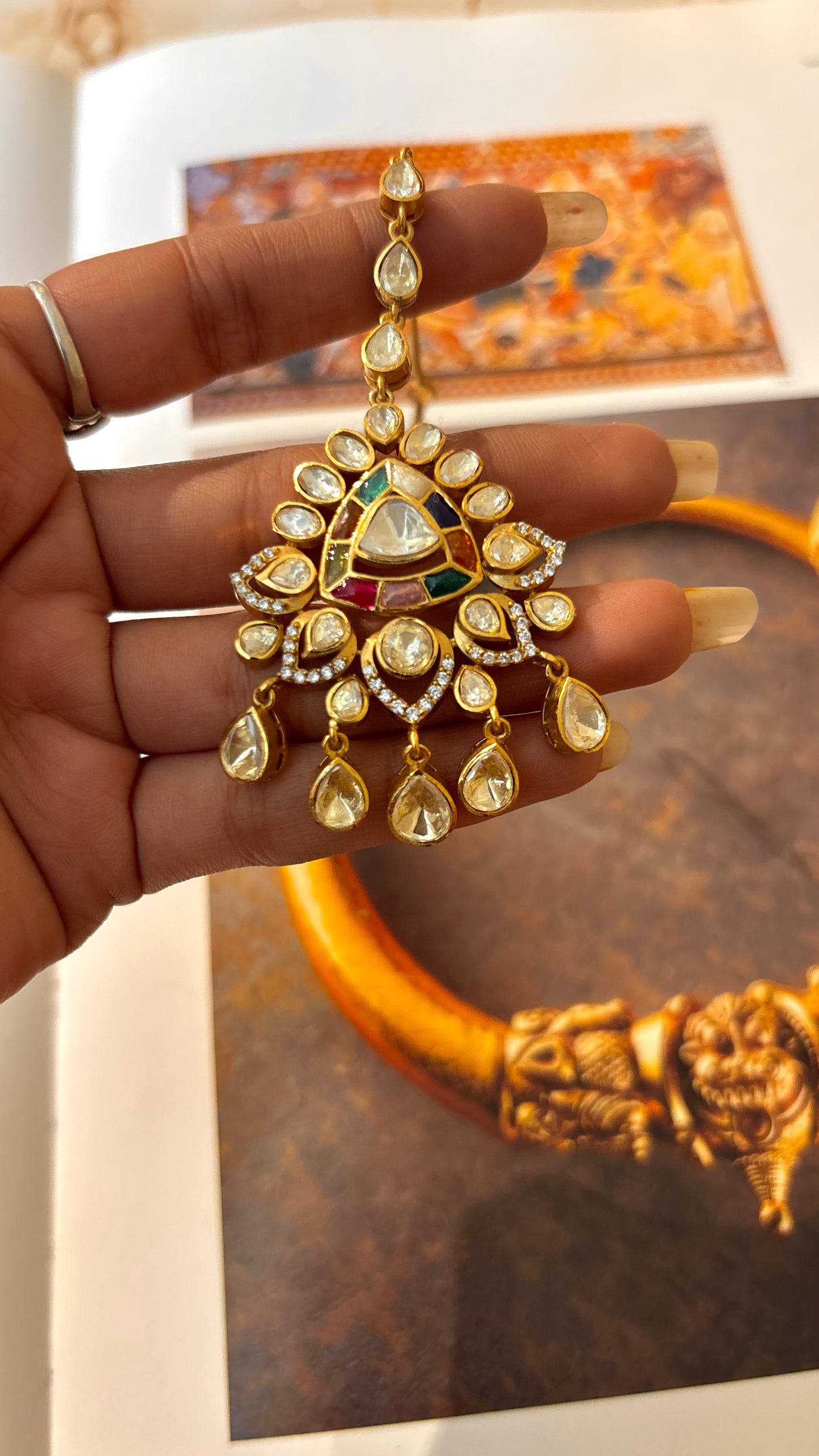 Navratna Peeli Polki maangtika