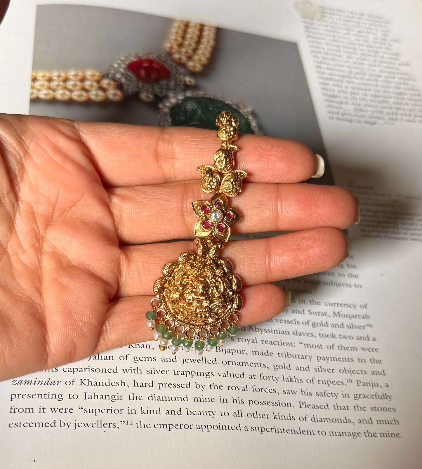 Goddess Laxmi mint drop maangtika